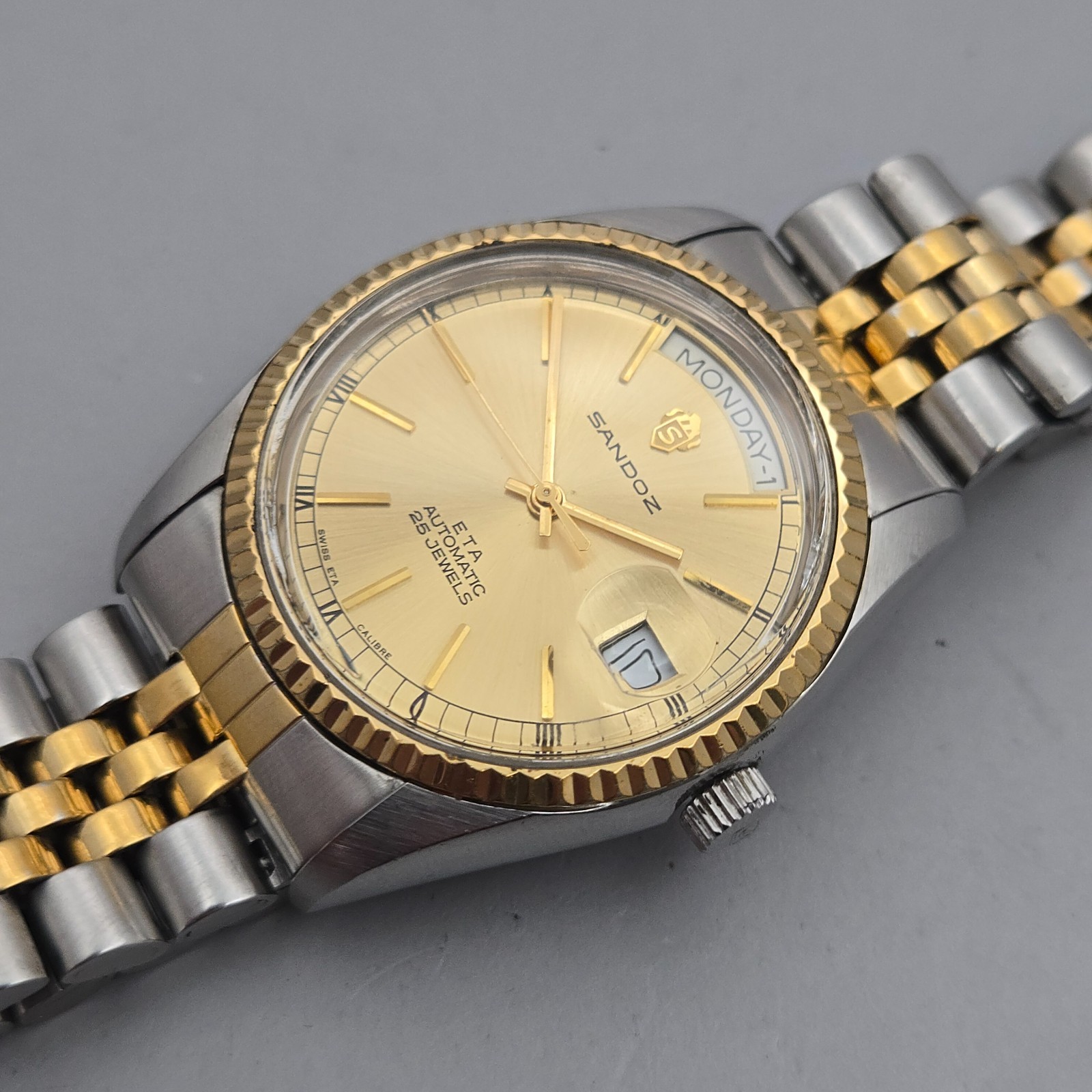 Vintage SANDOZ men’s automatic watch day/date swiss made 1980s
