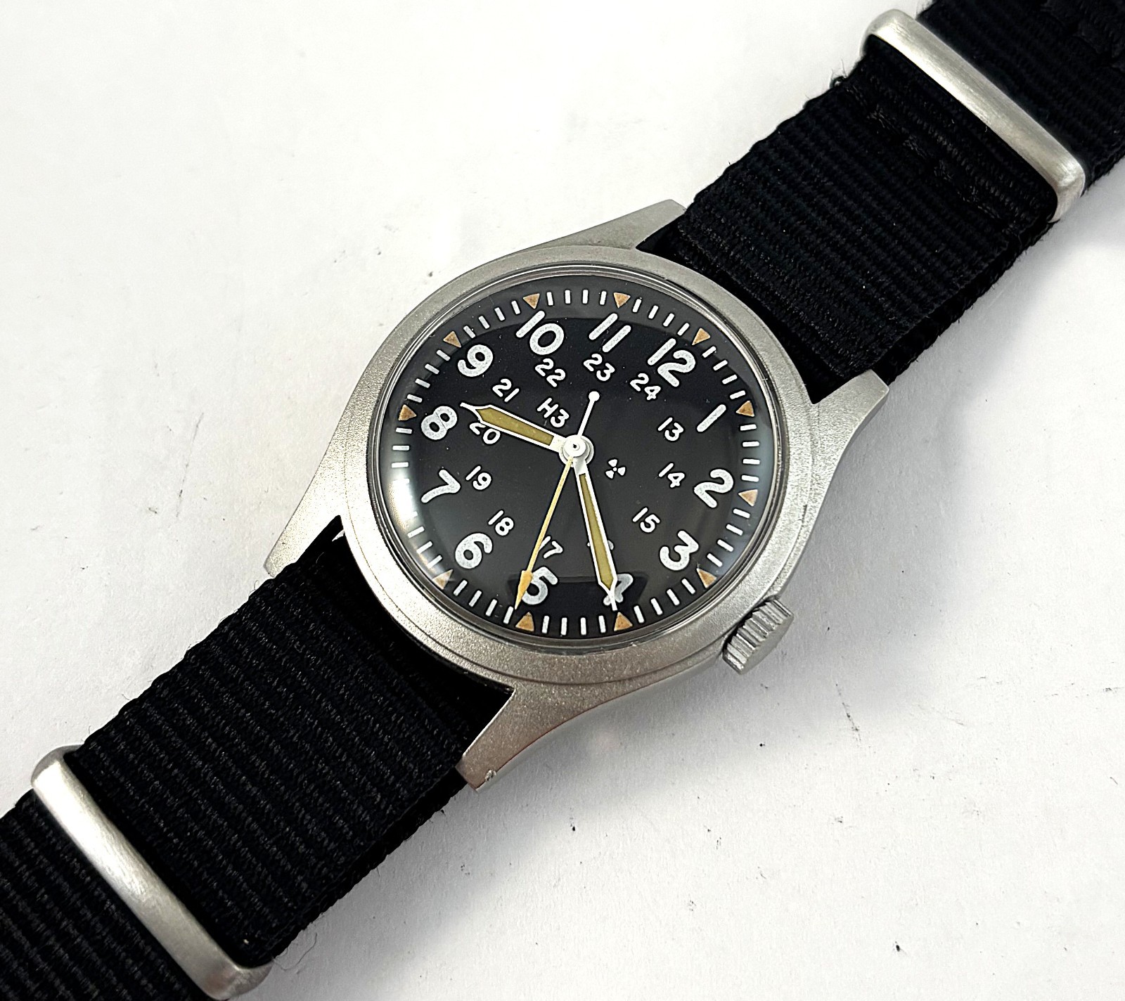 Vintage Hamilton Stainless Steel Mil-W-46374B US Military Mens Watch Dec 1982