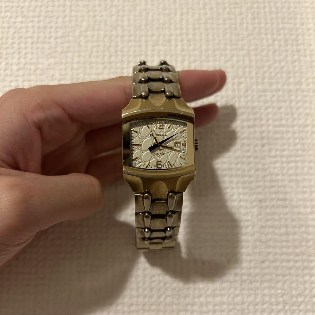Diesel 00s Y2K Fade Watch 5BAR Water Resistant Bracelet – Stylish & Versatile