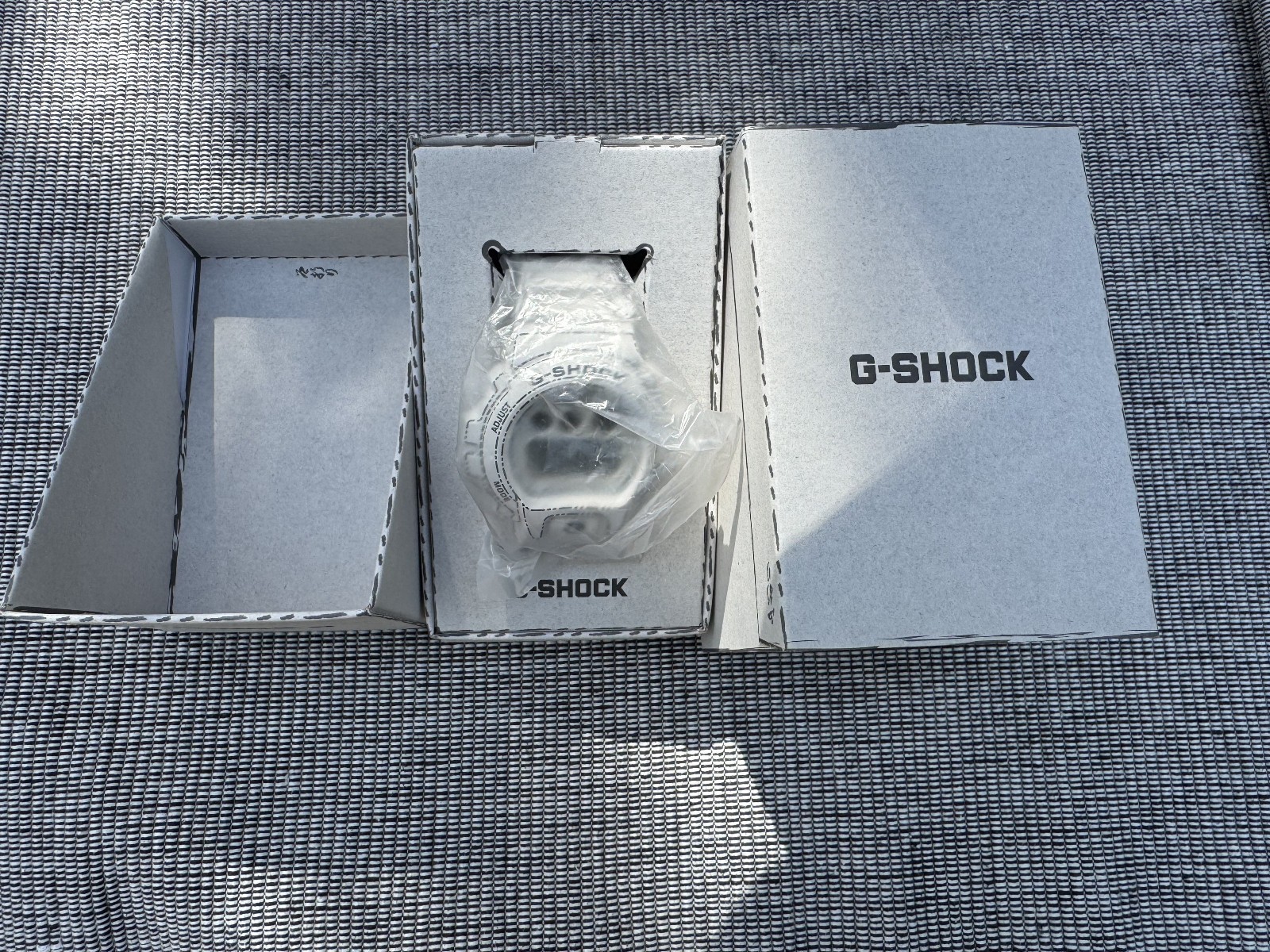 Casio G-Shock DW6900RGM-5 Origami with NIGO stickers *NEW* [US Seller]