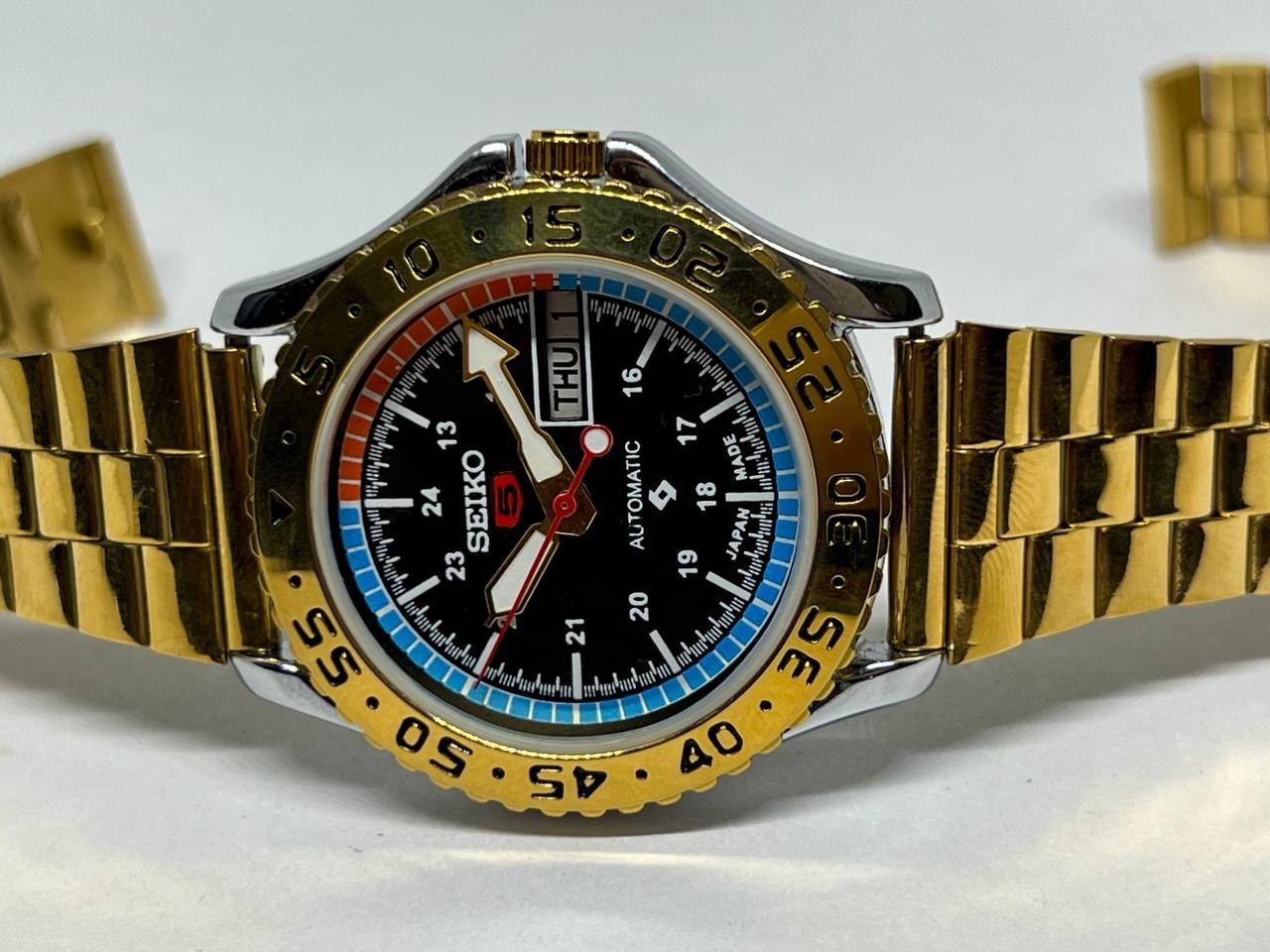Automatic Seiko Refurbished Black Dial Day/ Date Men’s Wrist Watch Gold Plated