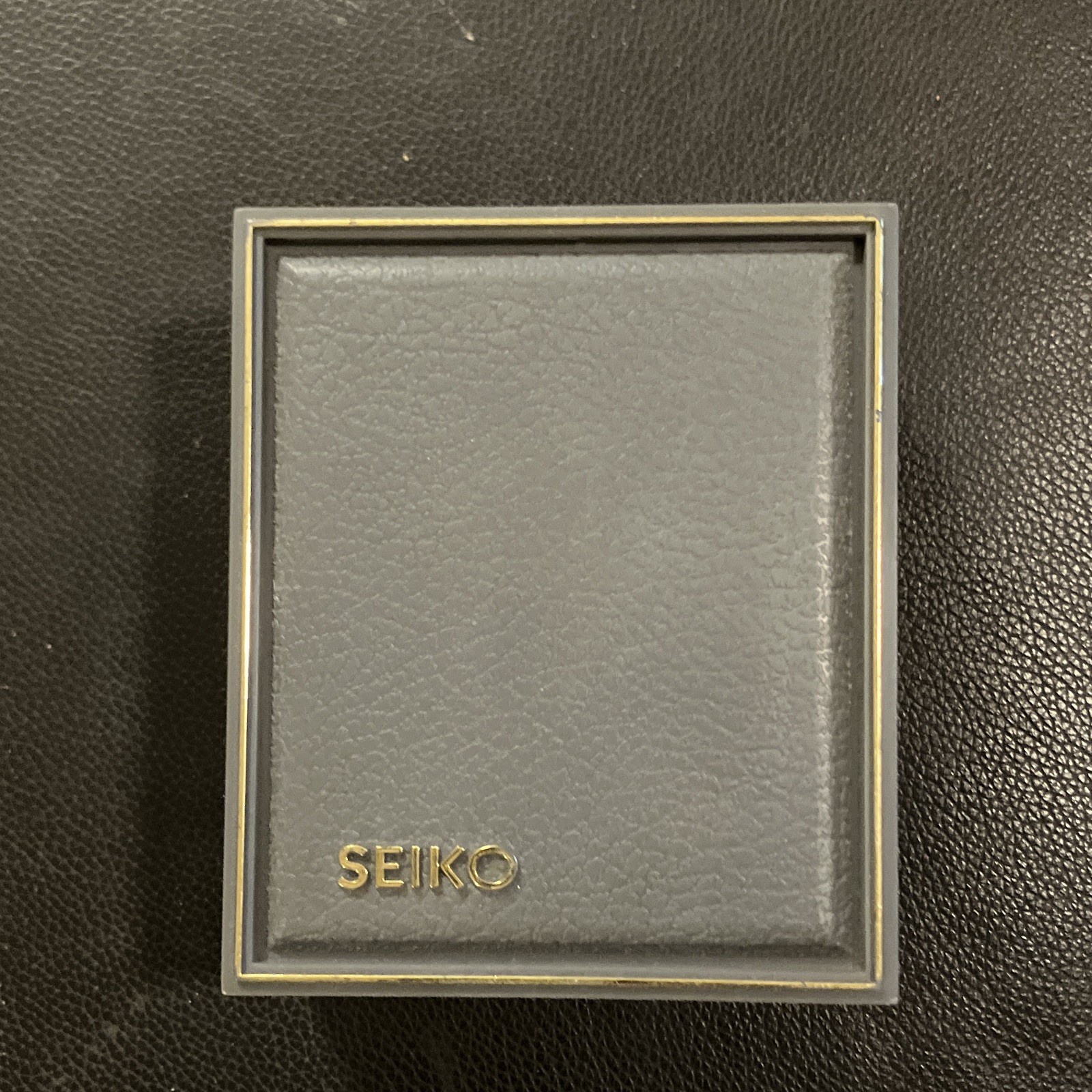 1997 Seiko Galaxy Quartz Champagne Dial Stainless Steel Bracelet Watch w/ Box