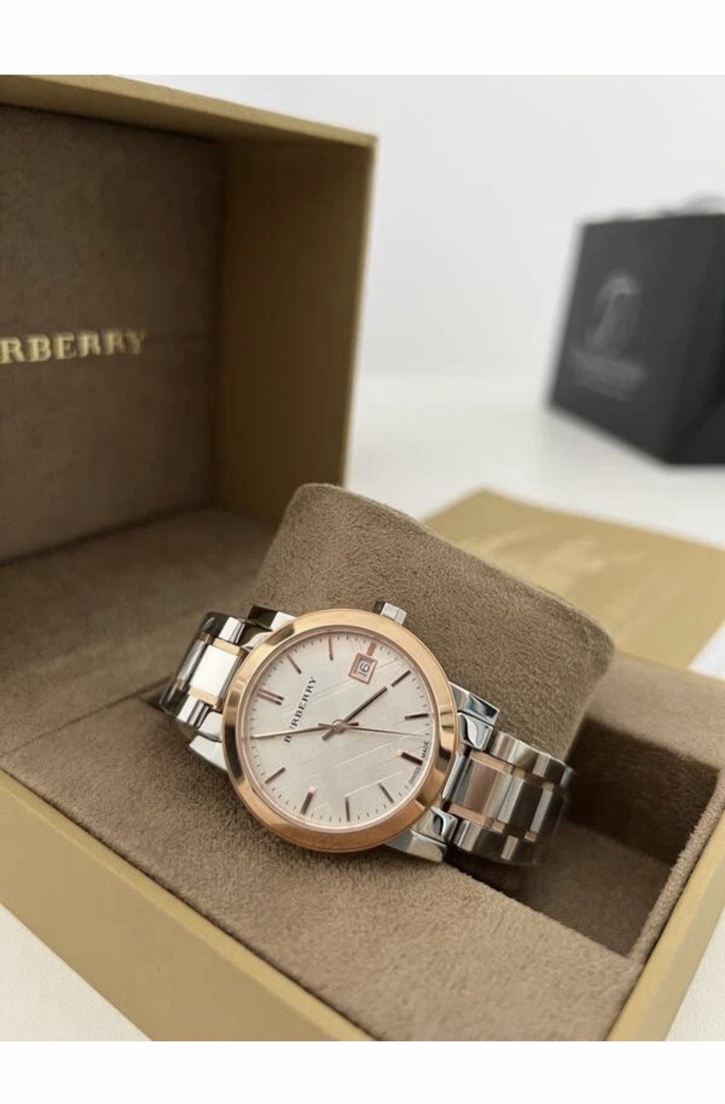 Burberry The City Silver Dial Two Tone Steel Quartz Ladies watch BU9105