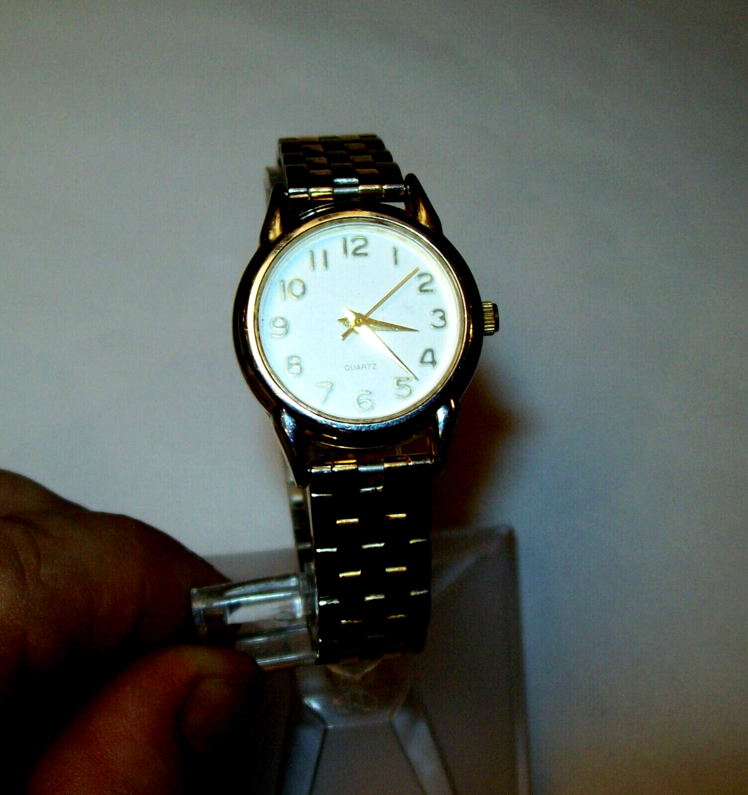 Simple Easy Reader Ladies Watch Quartz w/Nice Mesh Stainless Steel Hidden Clasp