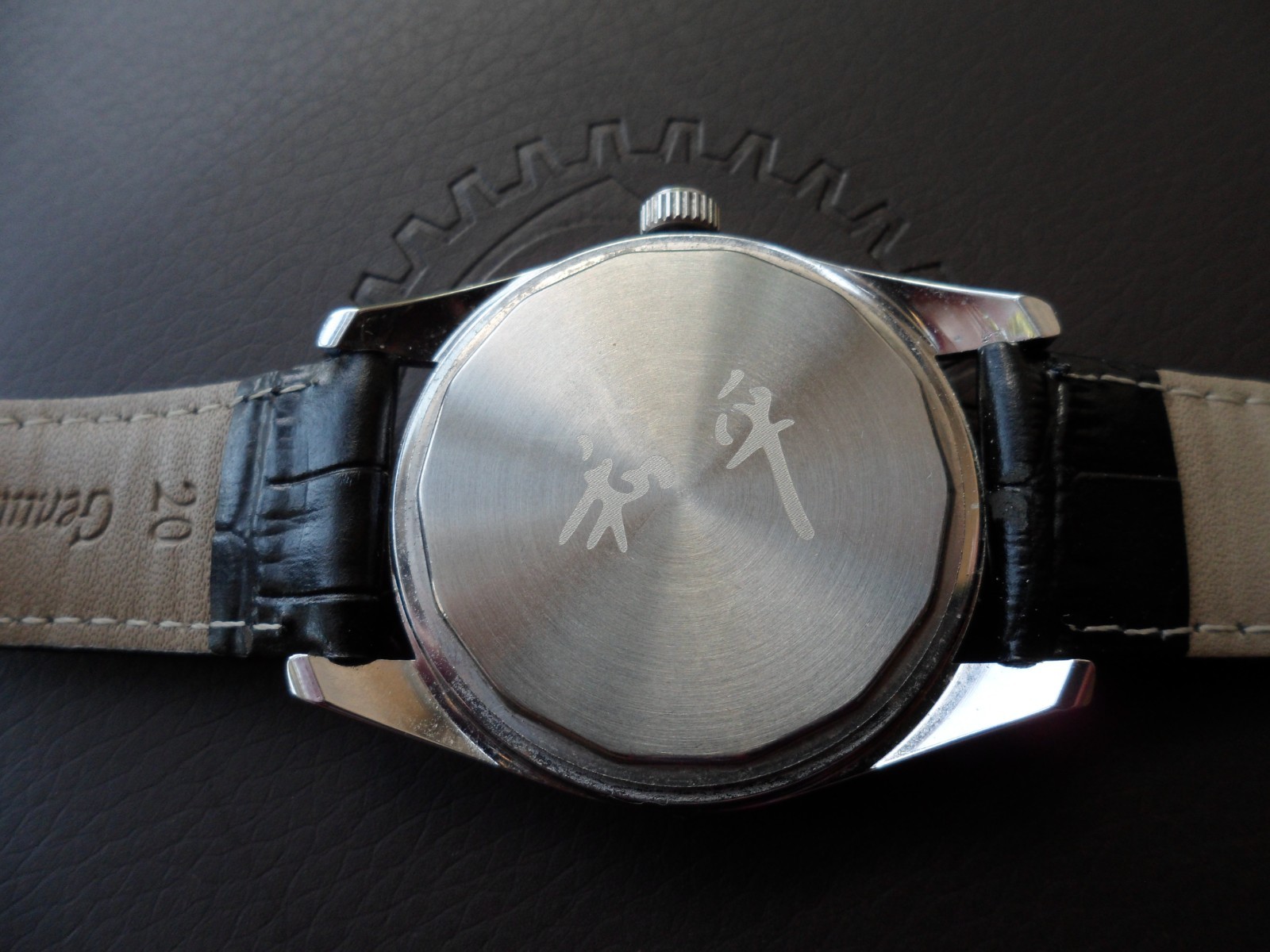 SHANGHAI ORIGINAL PEACE WATCH. HAND WIND 38mm,LOVELY DIAL.