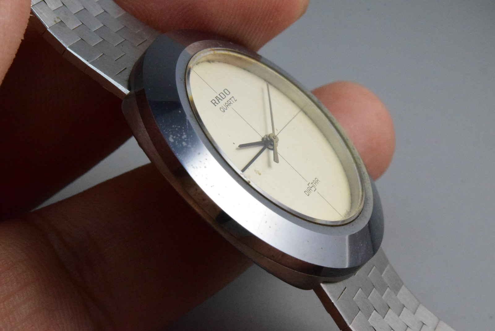 Vintage watch Rado Diastar Gray Men Quartz Round 36mm