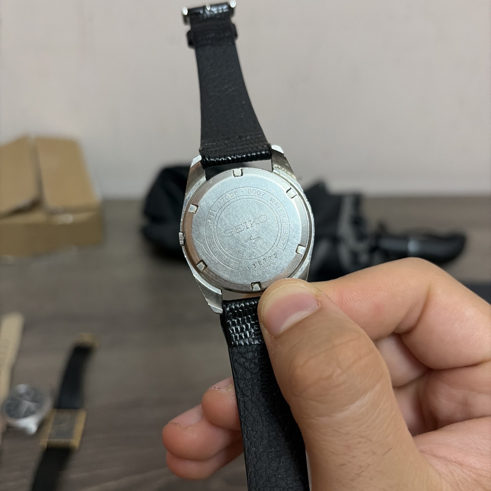 Seiko Automatic 17 Jewels Silver Dial Black Leather Date Wristwatch