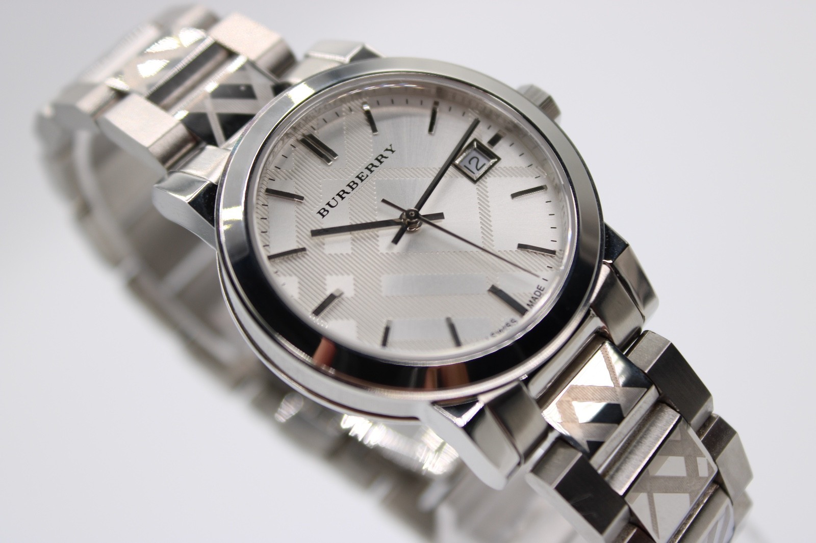 Burberry The City BU9144 Stainless Steel Silver Dial Women’s Watch 34mm