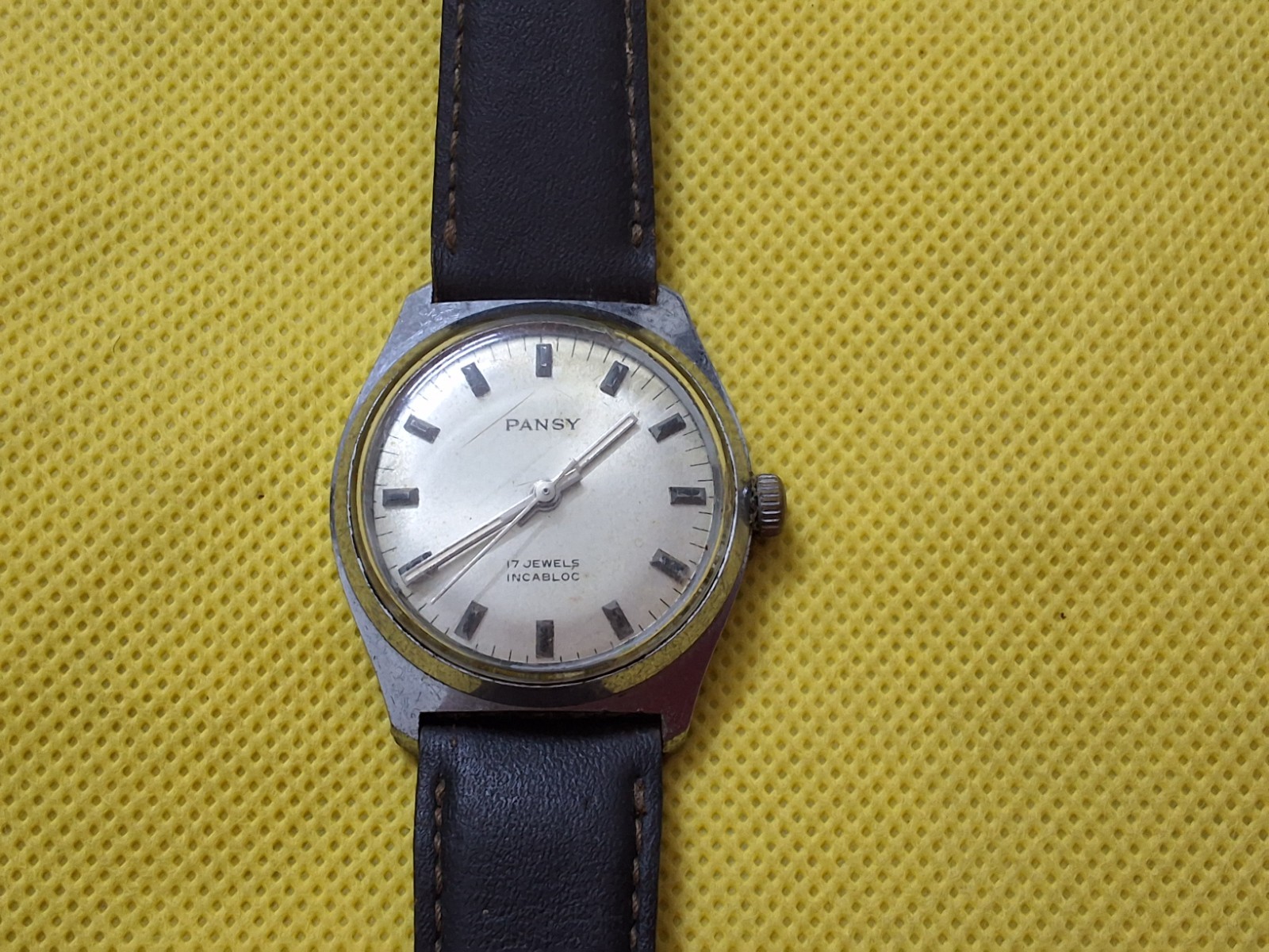 Vintage Wrist Watch Signed Pansy 17 jewels 35 mm Including Crown.