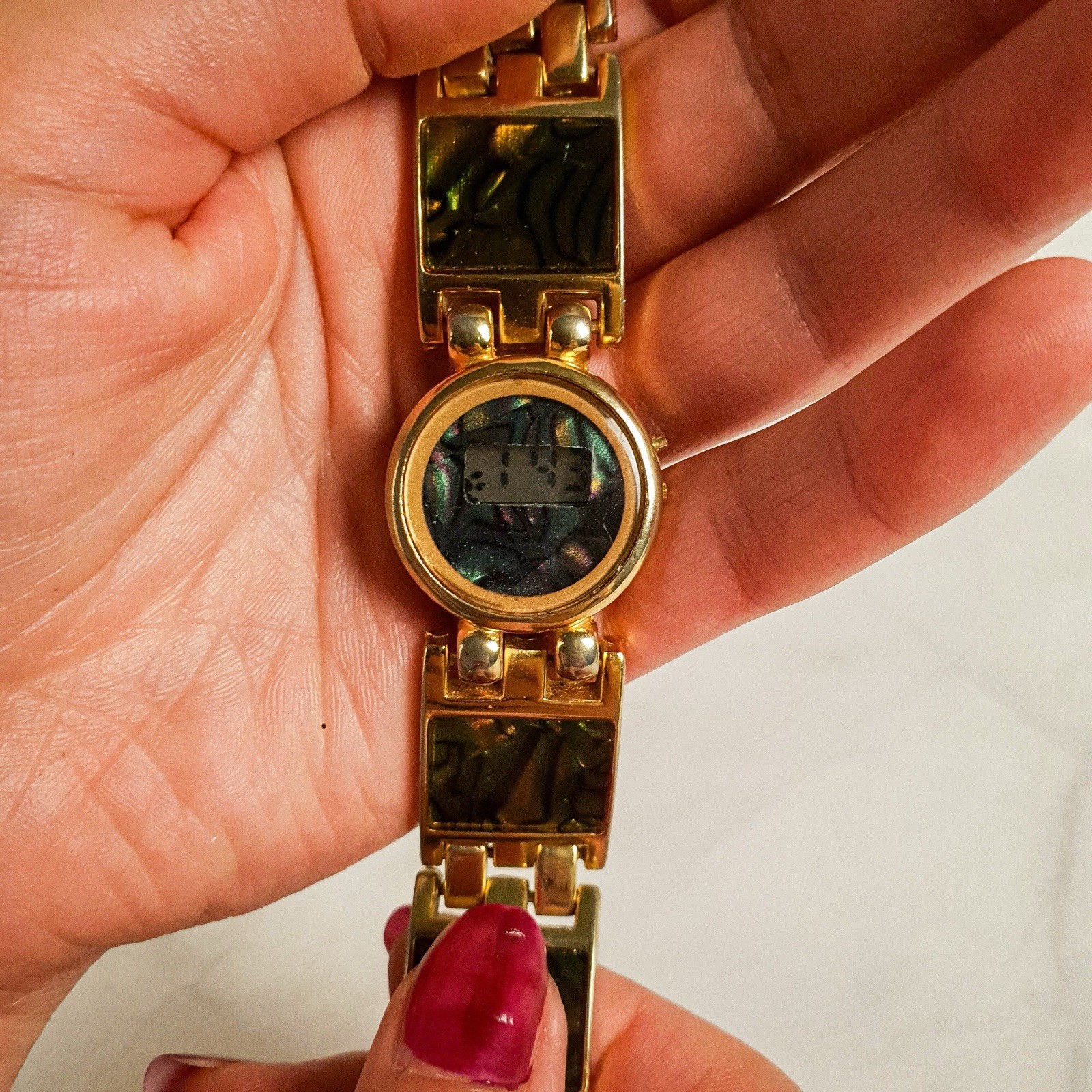 Vintage Ladies Gold Tone Digital Bracelet Watch Abalone Effect Working New Batt