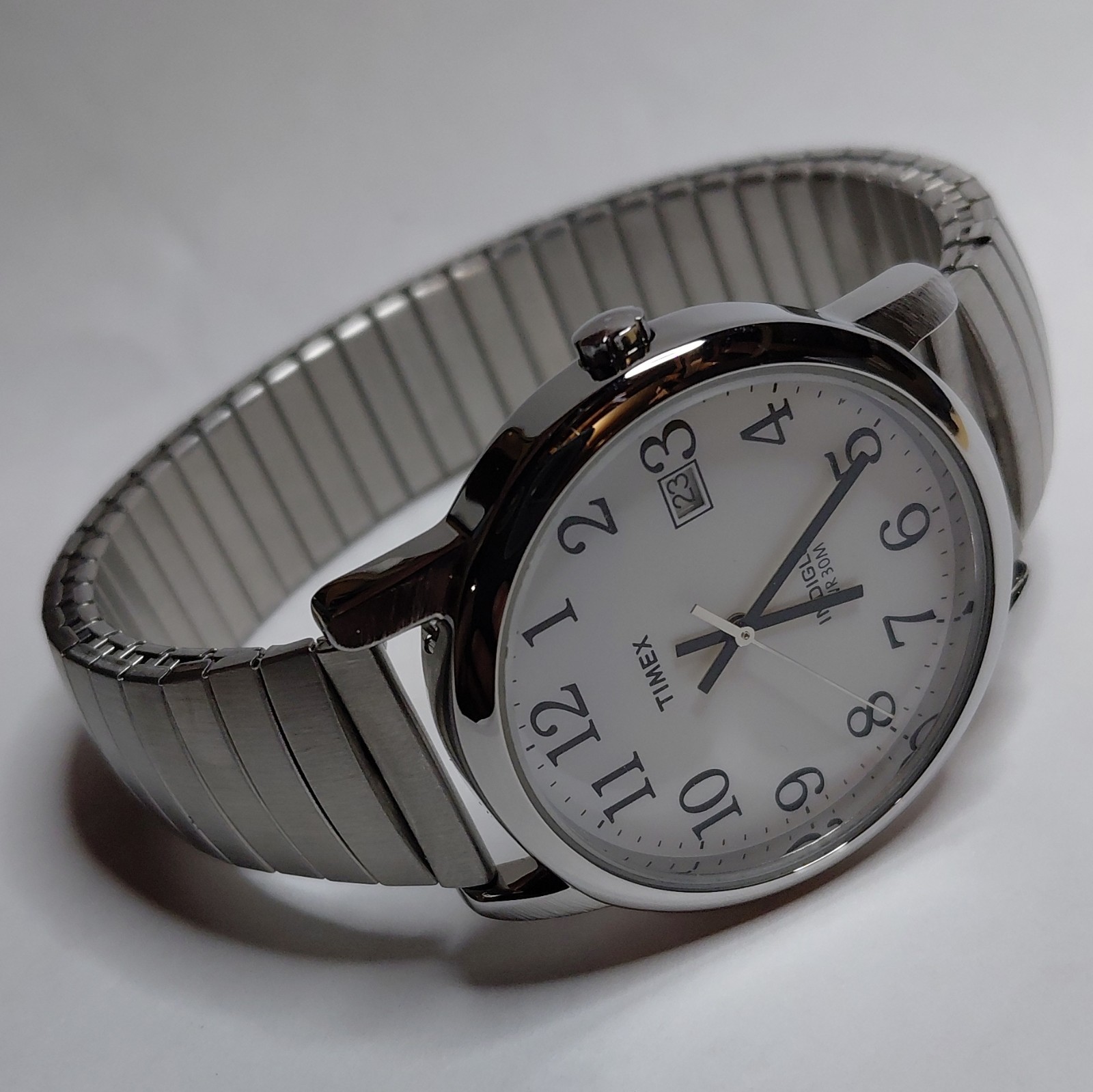 Timex Indiglo Men’s Quartz Analog Watch, White Dial, SS Bracelet, WR 30M, Date