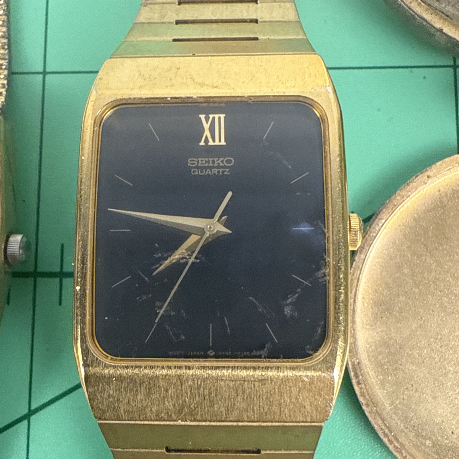 Lot Of 12 Vintage Watches Two Are Working See Description Seiko Ruxton Bulova