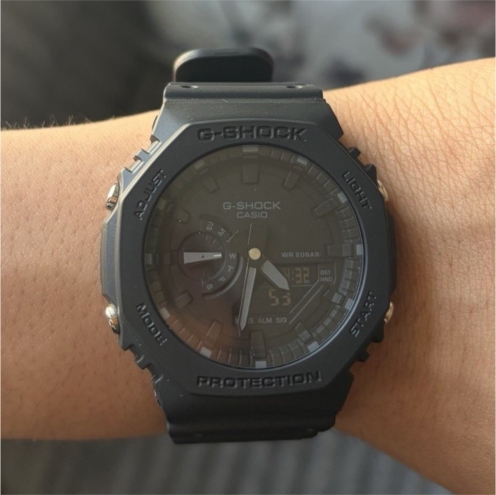 Casio G-SHOCK Men’s Analog/Digital 200m Shock-Resistant Black Resin Watch
