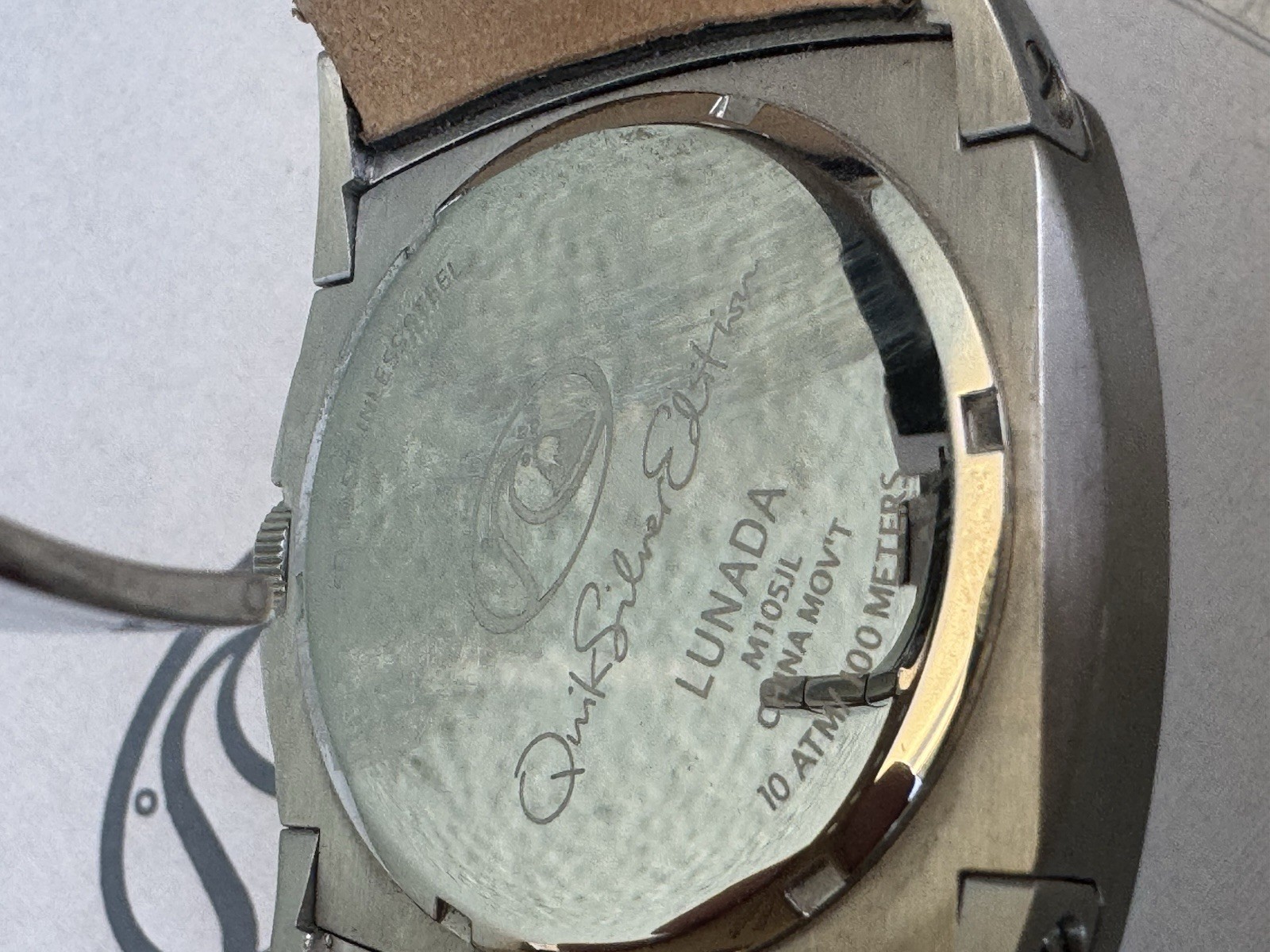 Quicksilver edition LUNADA Watch M105JL 10 ATM / 100 Meters stainless steel