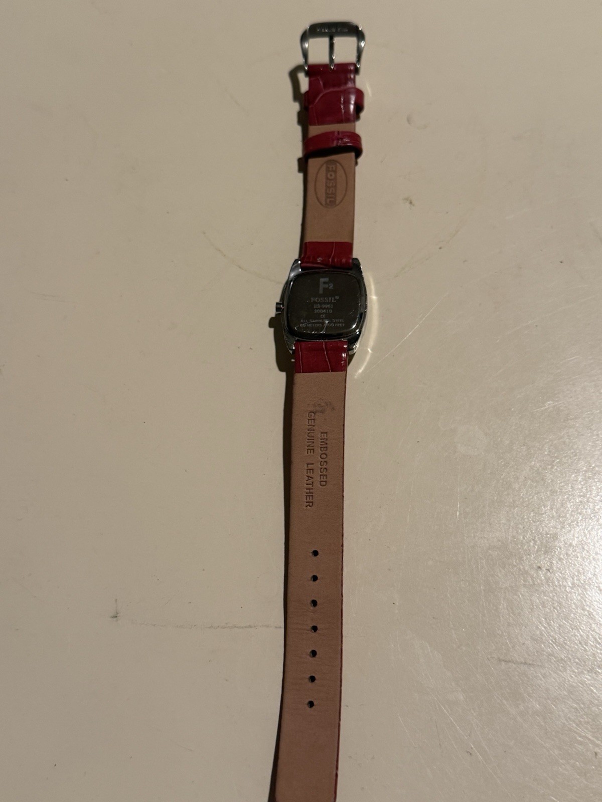 Fossil F2 Ladies Wristwatch ES-9961 Red Leather New Battery Works Great