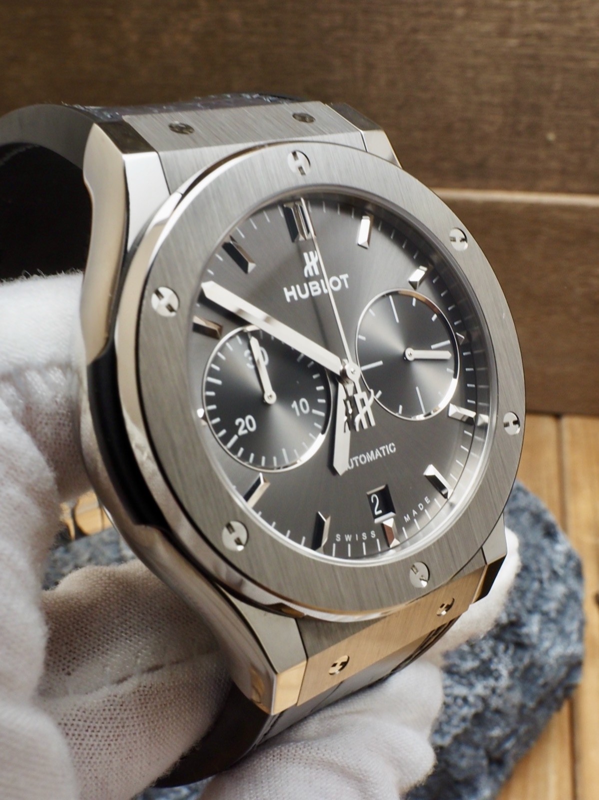Hublot Classic Fusion Chronograph Racing Gray Titanium 99% LNIB 521NX7071LR
