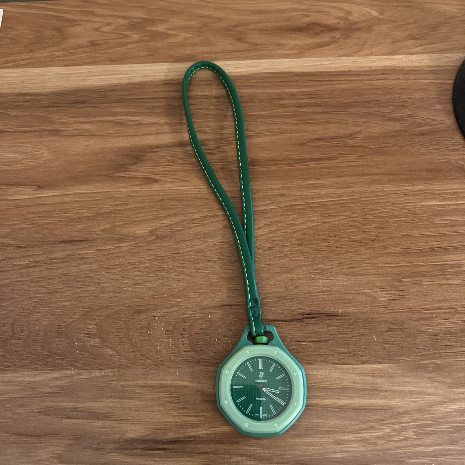 Green Pocket Watch! Cool design!