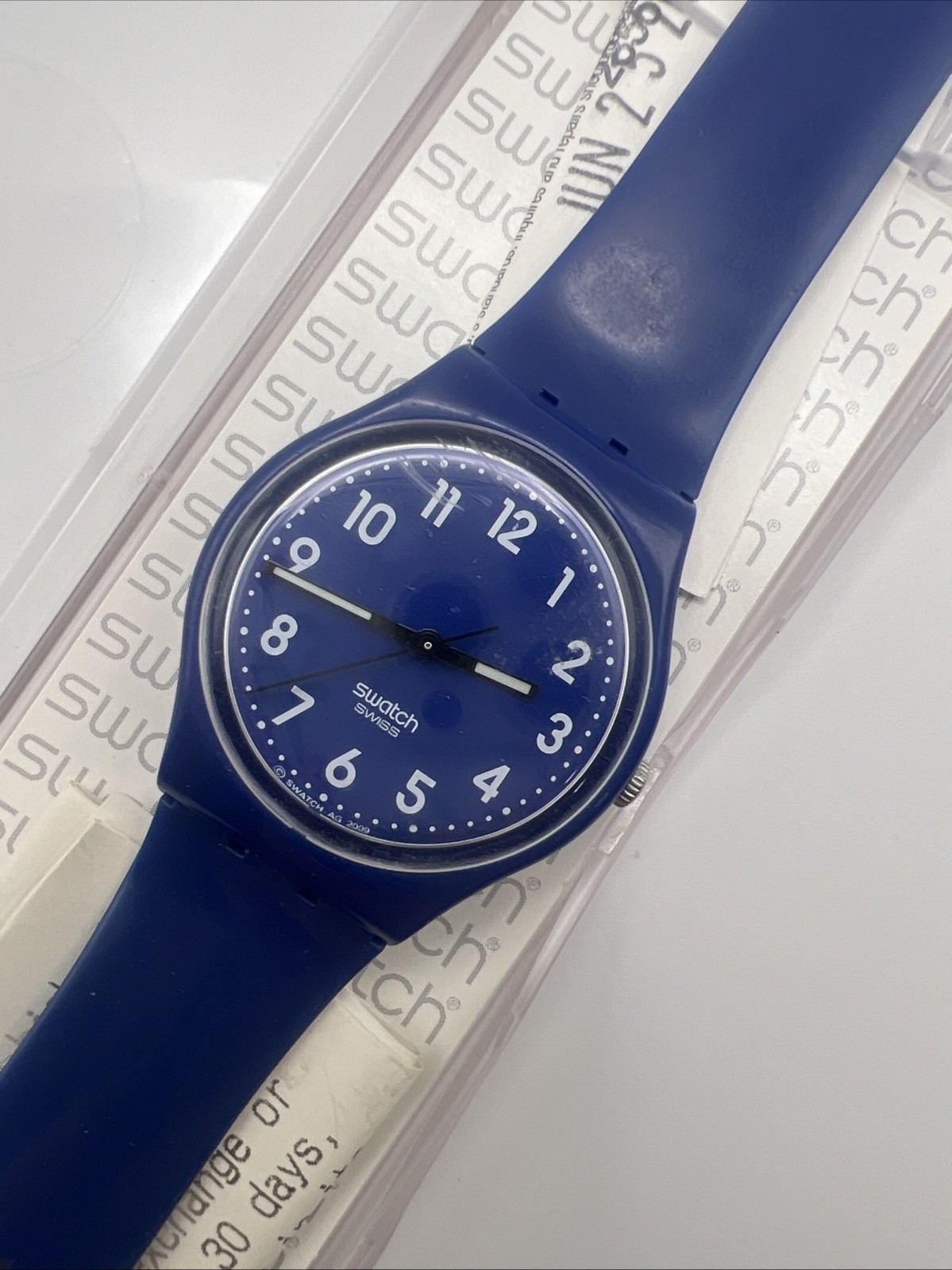 Swatch UP WIND Gloss Blue Swiss Quartz 34mm Watch Gent Originals GN230 2010