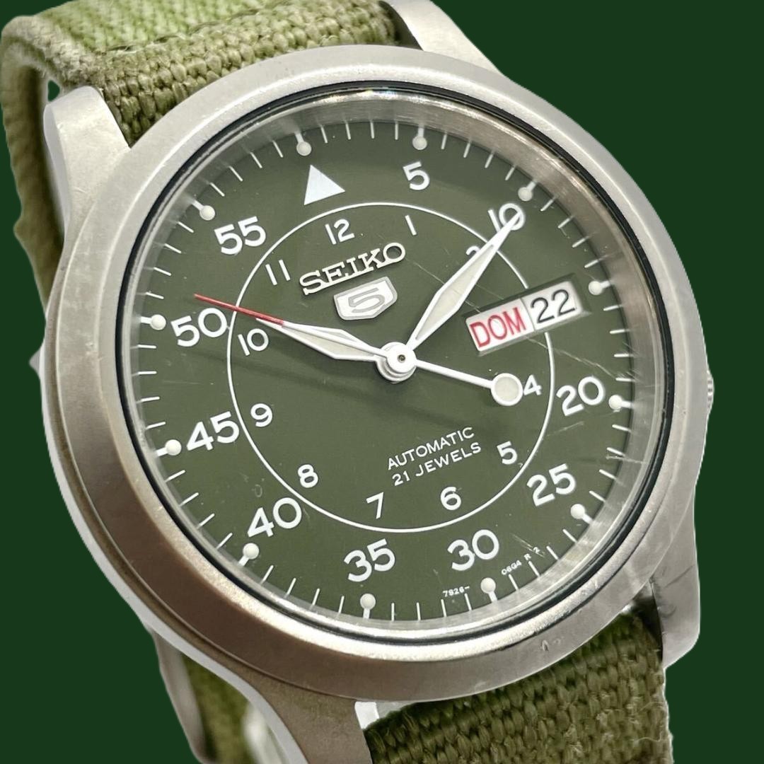 Rare SEIKO 5 Military Automatic Green Dial French Calendar See-through Back 7S26