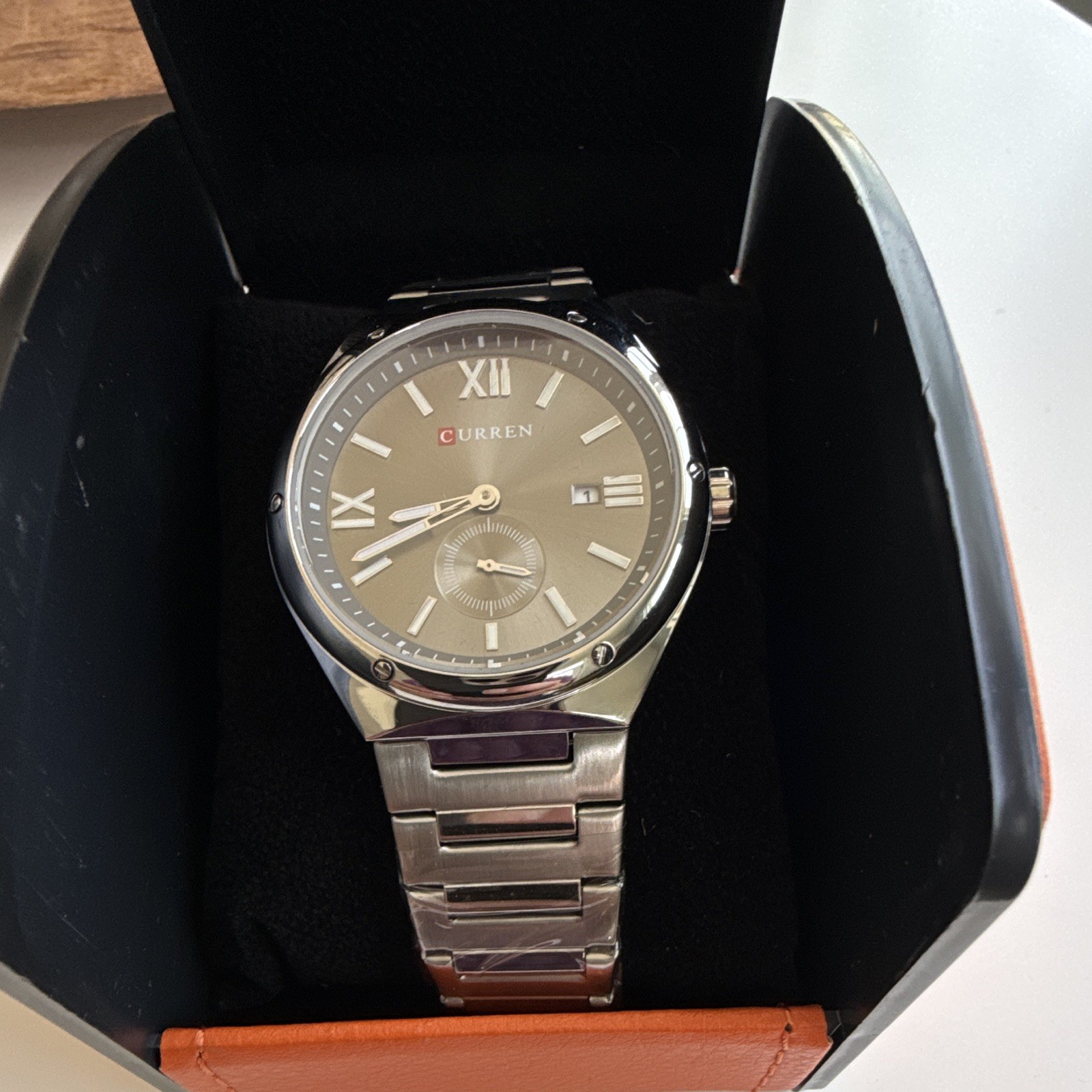 CURREN Men’s Quartz Analog Watch Silver Stainless Bracelet Gray Dial Date