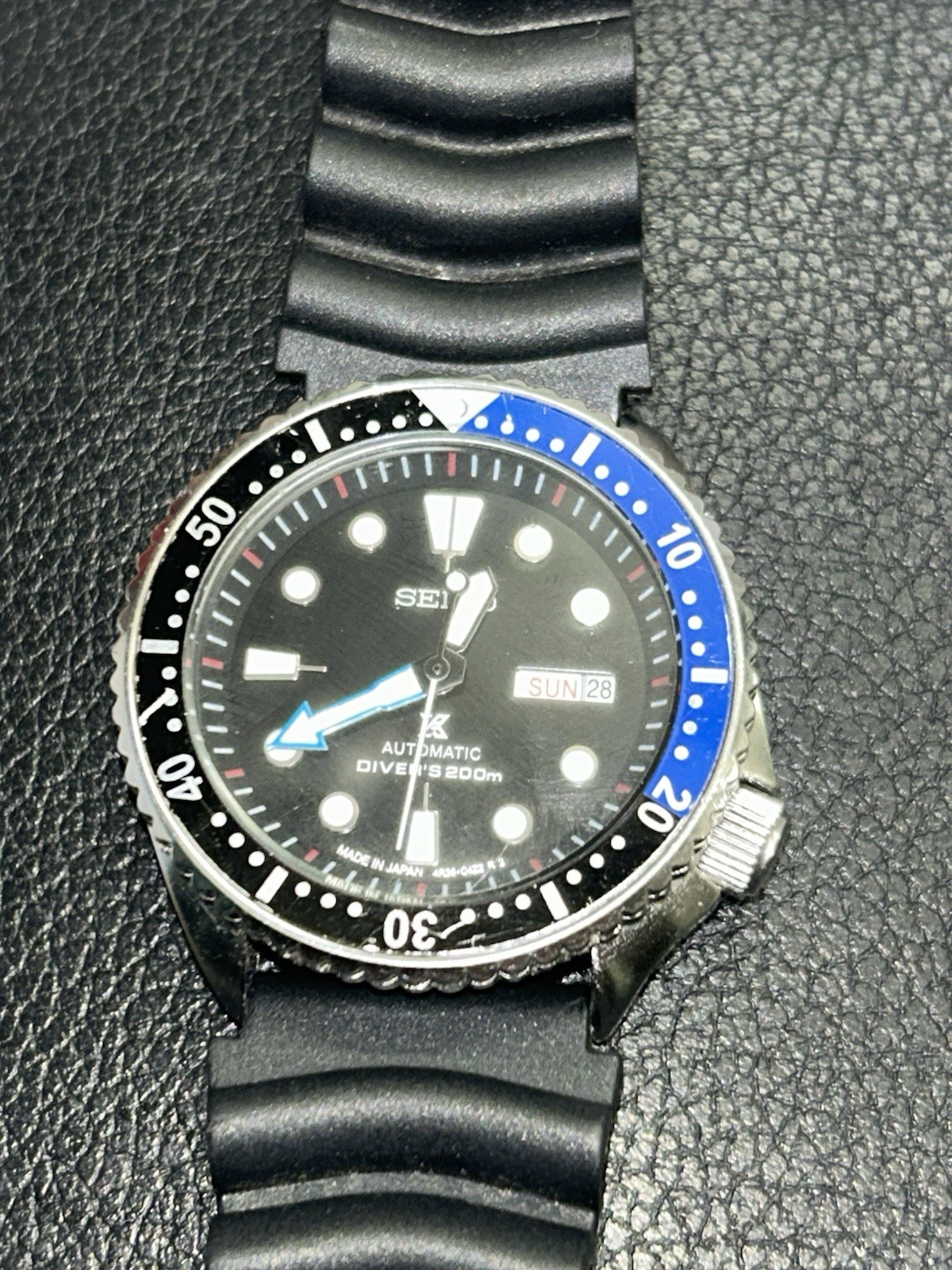 Seiko Diver Automatic 200m 42mm Stainless Steel Blue/Black Bezel Day/Date