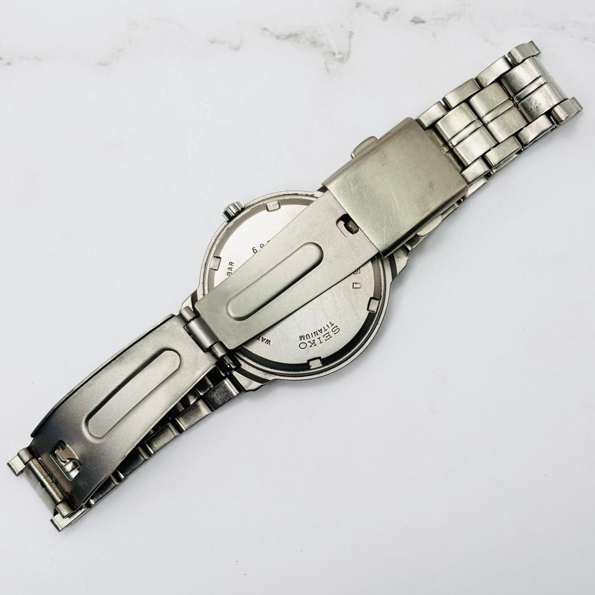 SEIKO Solar Date Titanium Black Dial 5K22 0A20 Men’s Quartz Watch Silver