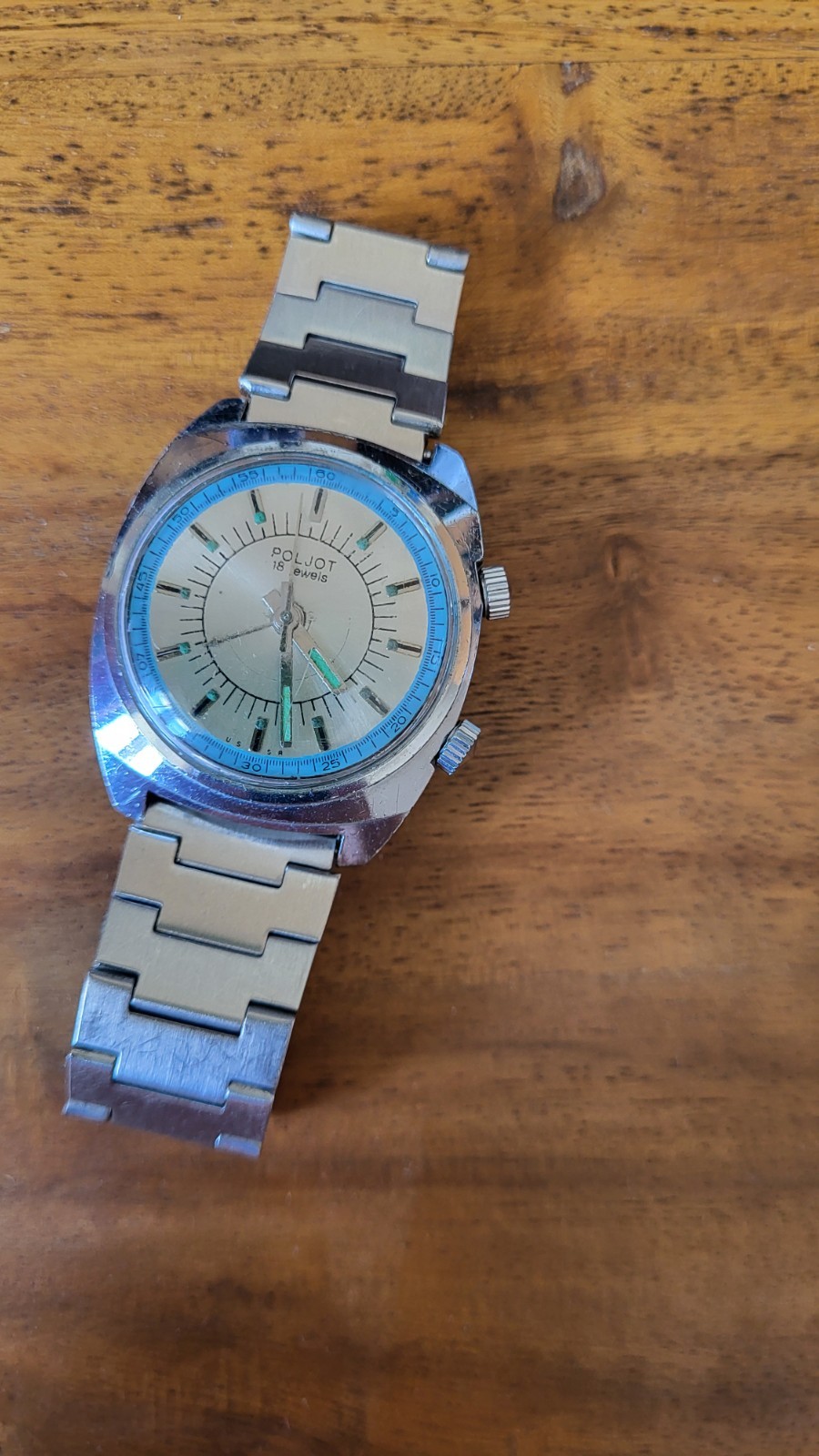 Vintage POLJOT 2612.1 Mechanical Alarm Watch 18 Jewels USSR TV Cushion Case