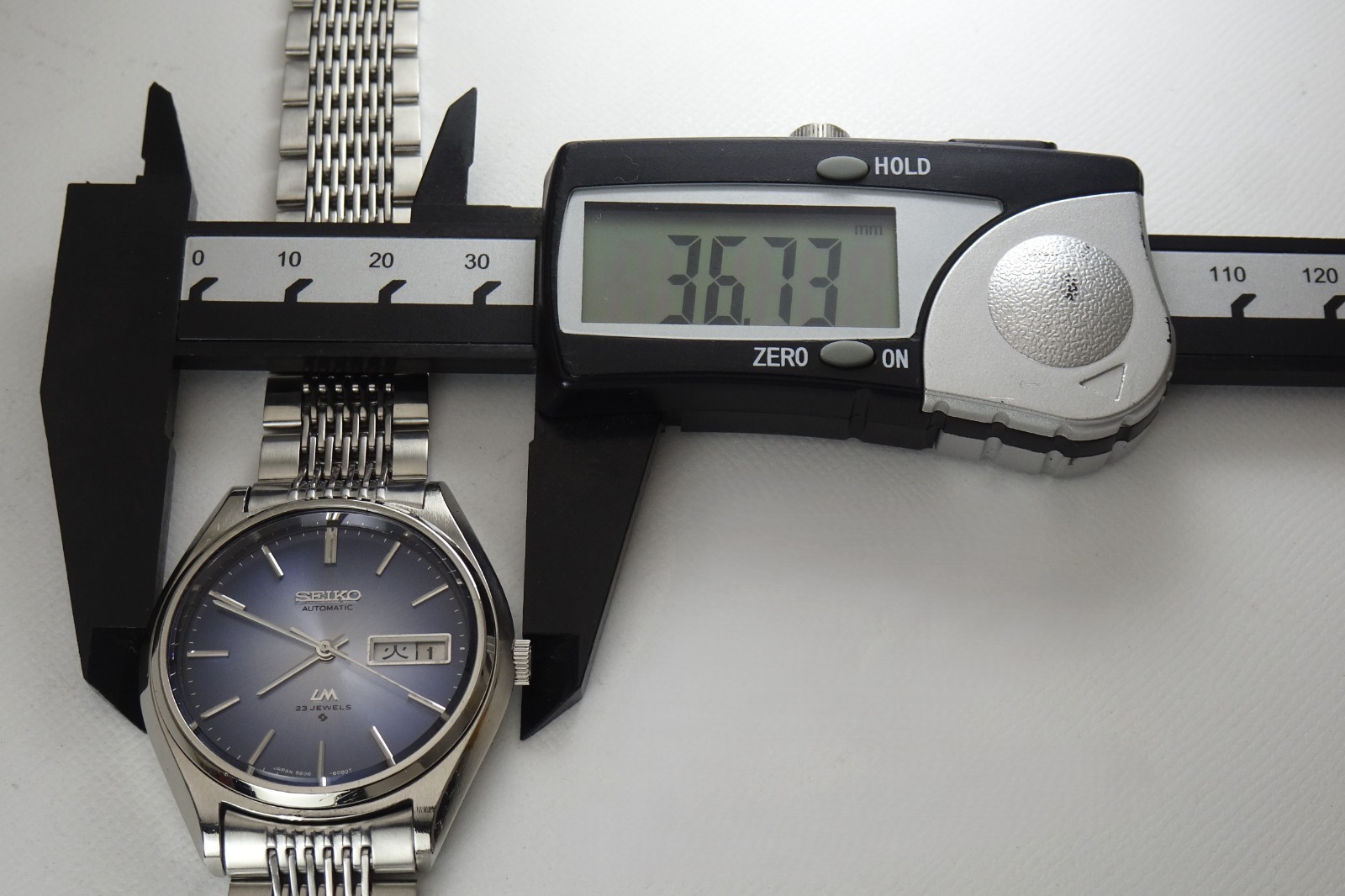Vintage 1975 JAPAN SEIKO LORD MATIC WEEKDATER 5606-8051 23Jewels Automatic.