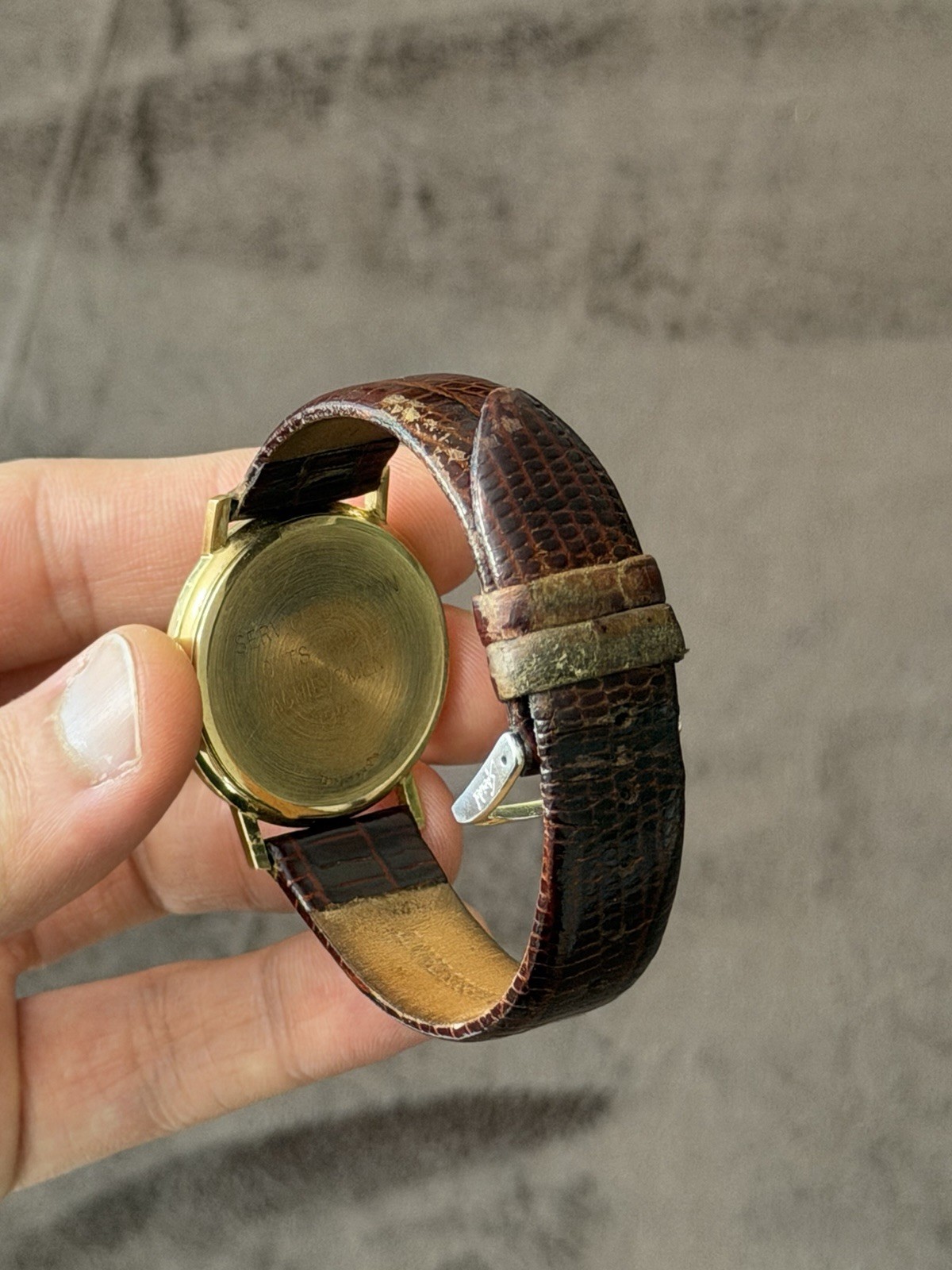 Longines Flagship Men’s Quartz Gold Plated Watch Gold Dial Date Brown Leather