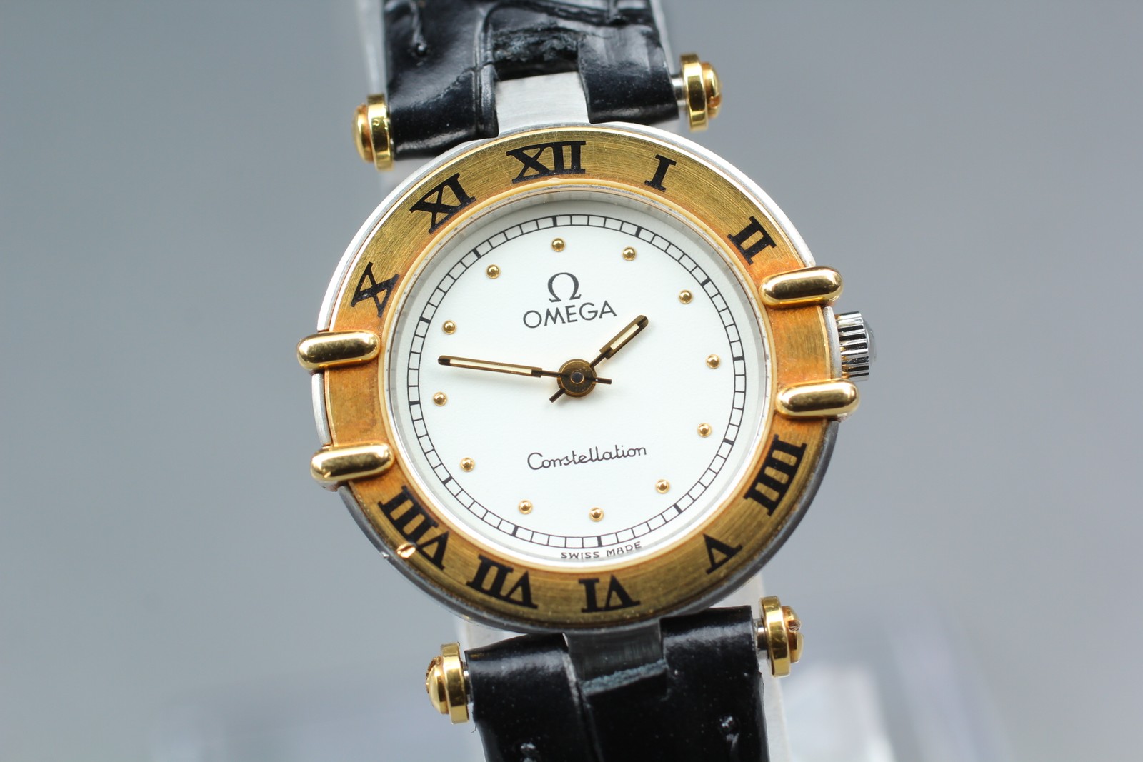 [N MINT] OMEGA Constellation 595.108 K18 Gold Roman Round Quartz Ladies Watch