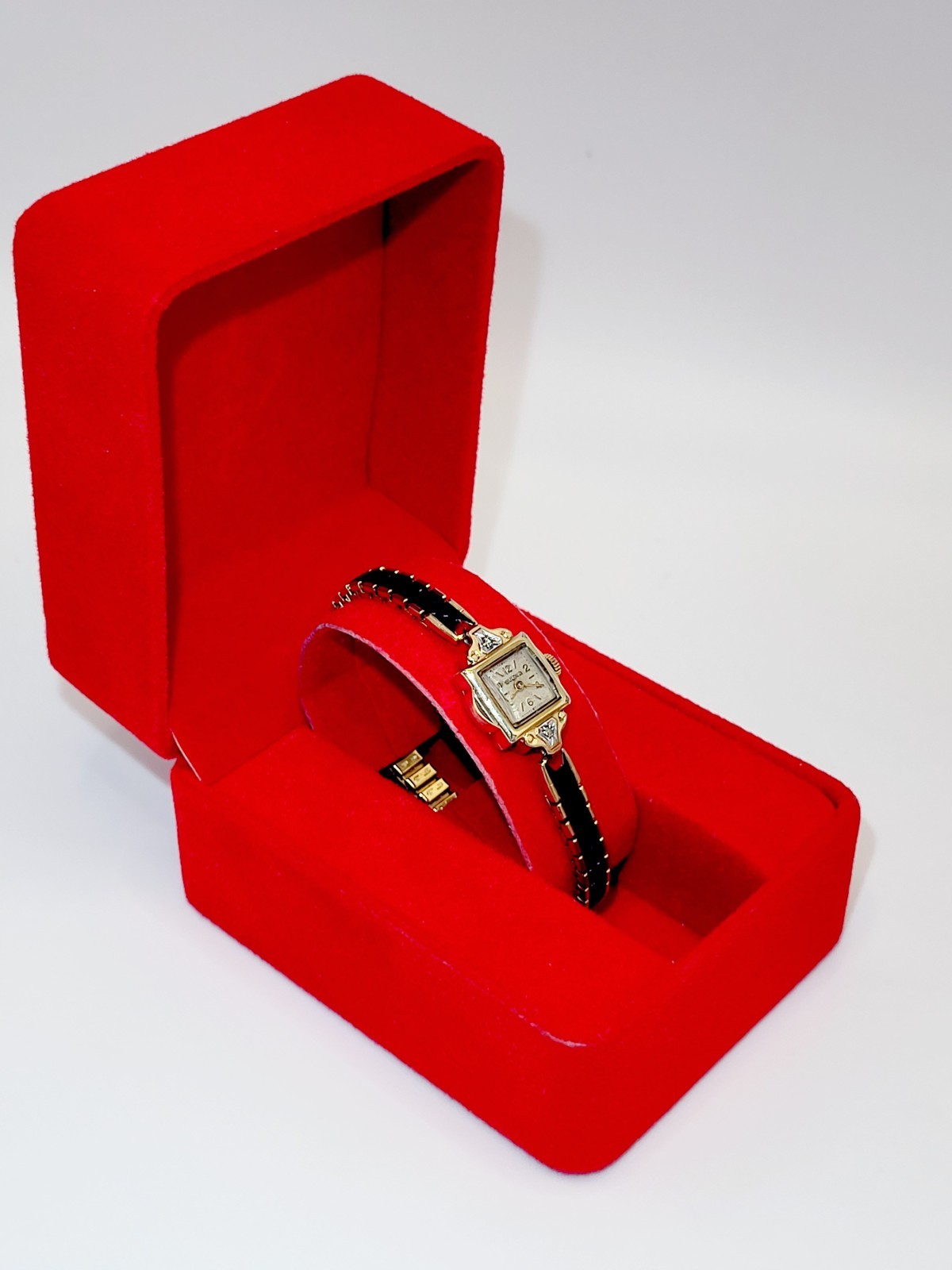 Bulova Ladies Diamond Watch 10K Gold Filled Art Deco Cocktail Vintage 1940 RUNS