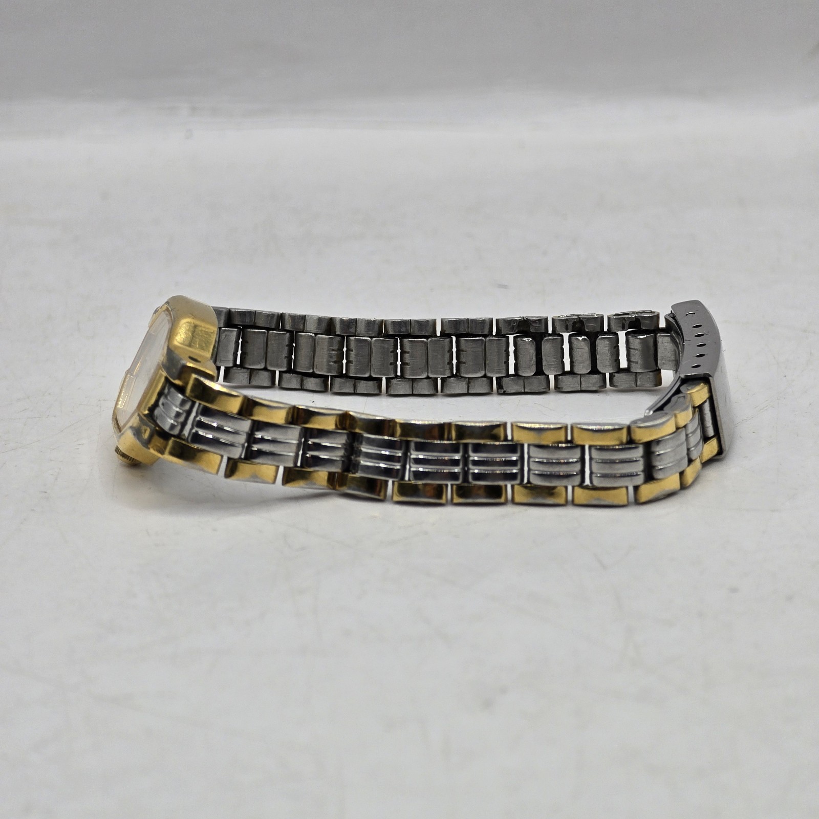 Vintage Pulsar Women Watch 16mm Two Tone Stainless Steel Bracelet Y150-5B70