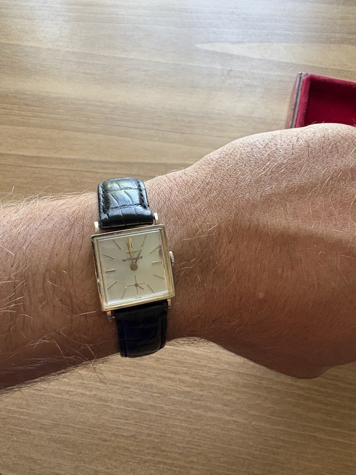 Wittnauer Geneve Swiss Made Manual Wind Gold Mens Watch with original box