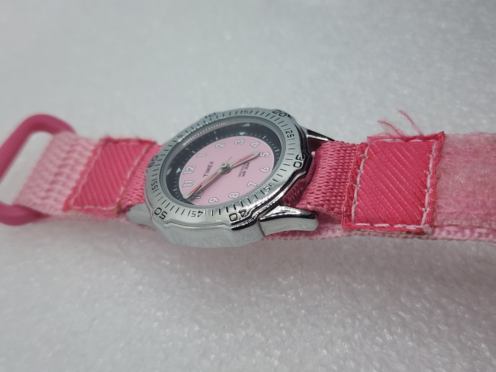 Timex 30mm Hook Loop Pink Black Dial Indiglo Sport Active Watch Strap Red Hands