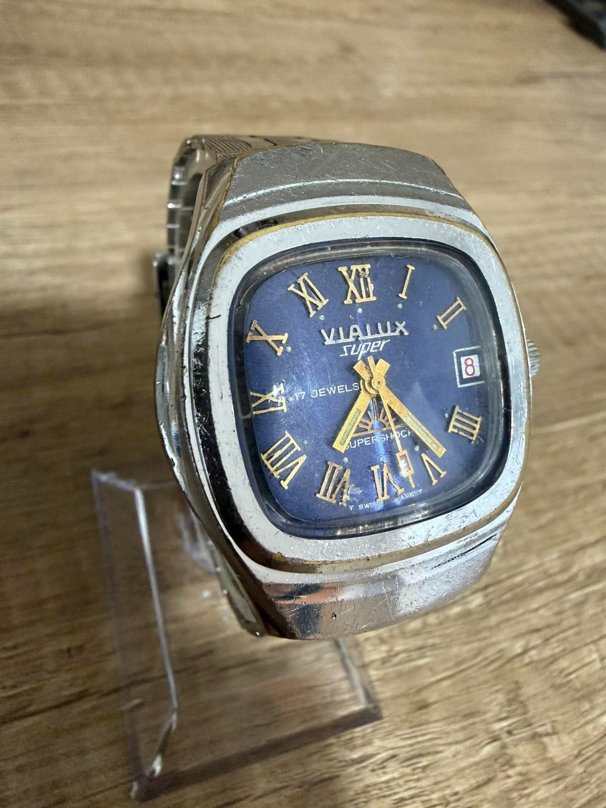 Vintage Vialux Super 17 Jewels Swiss Mechanical TV Screen Men’s Watch VM-827 Blu