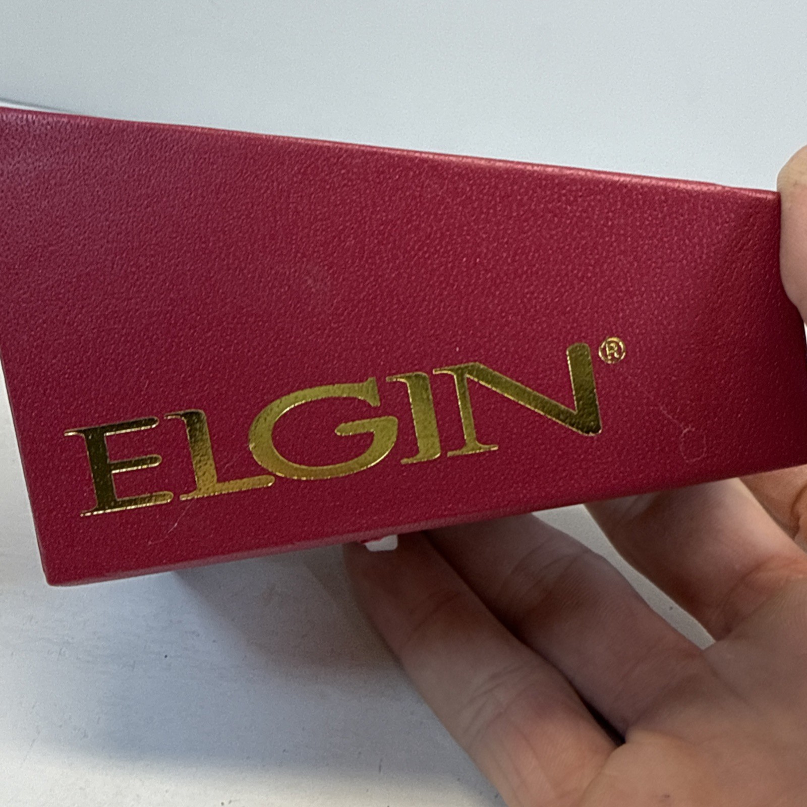 Elgin EG17010ST Adult Woman’s Analog Watch Set with Arrow Link Design in Gold