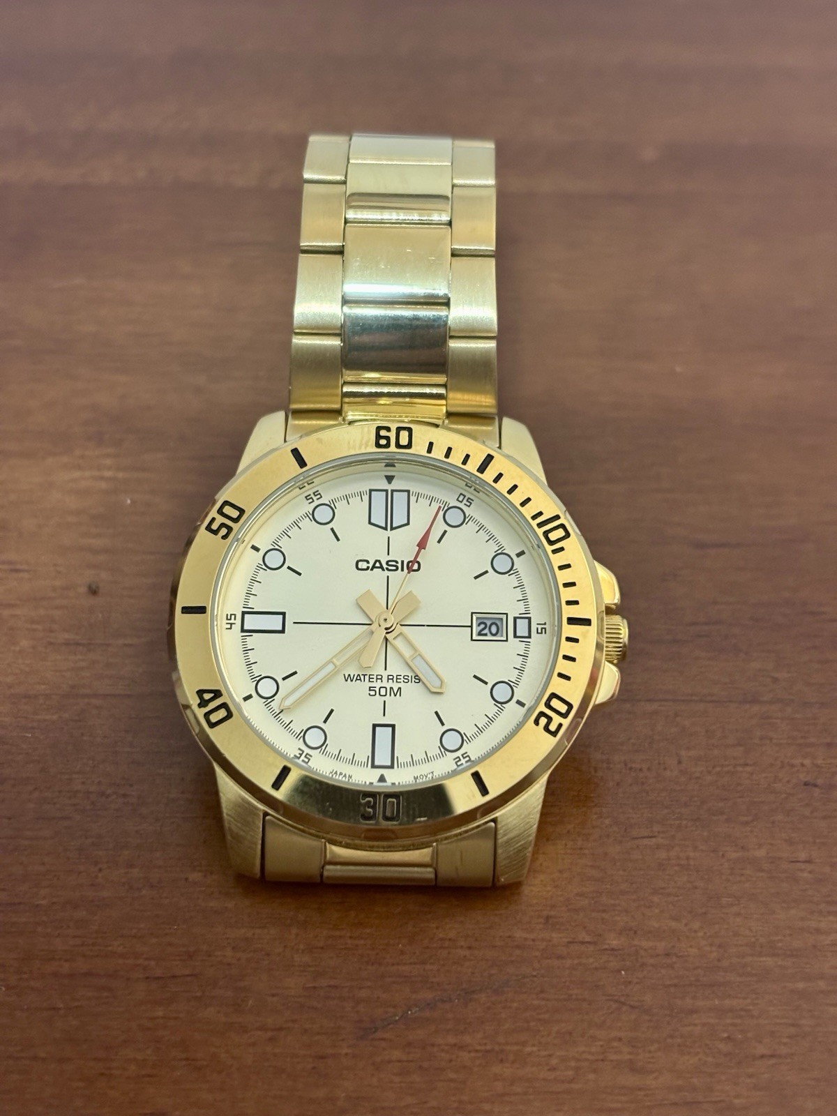 Casio MTP-VD01G-9E Men’s Enticer Gold Tone Stainless Steel Gold Dial Watch