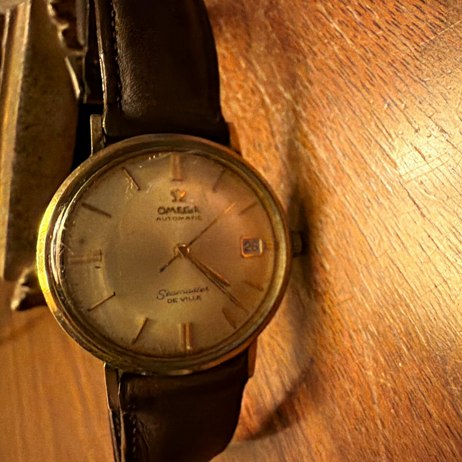 OMEGA Seamaster De Ville Auto Date Gold-Plated Champagne Dial Brown Leather OBO.