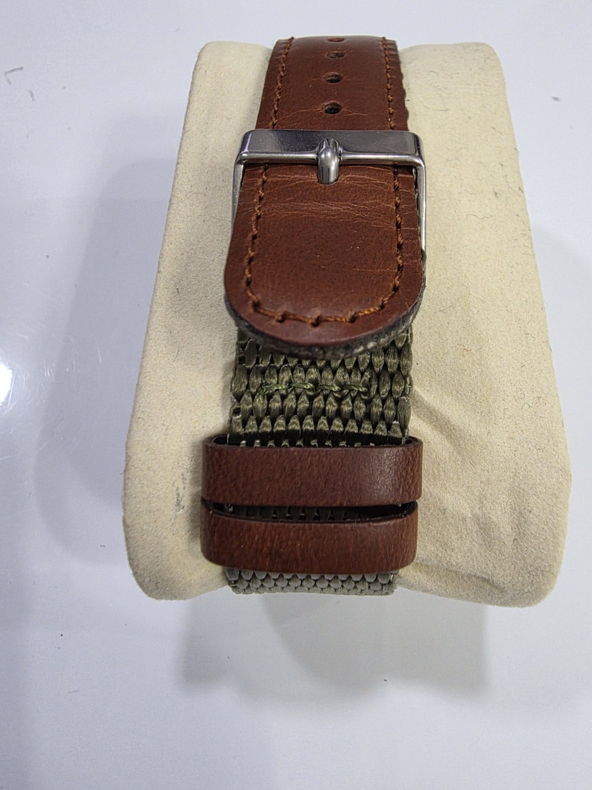 VINTAGE TIMEX 38MM MEN’S QZ, ARABIC NUMERALS, CANVAS LEATHER BAND.