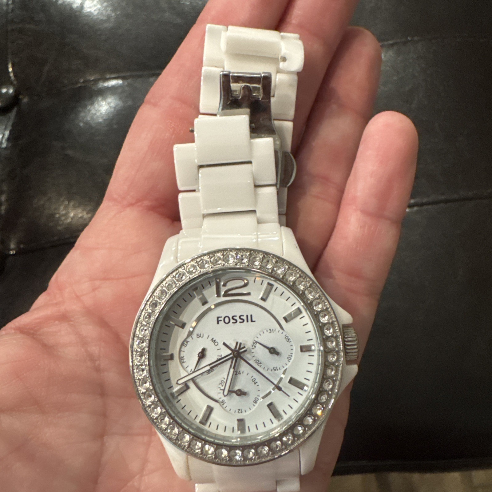 Fossil Riley CE1010 White Ceramic Chronograph Crystal Watch For Parts/Repair