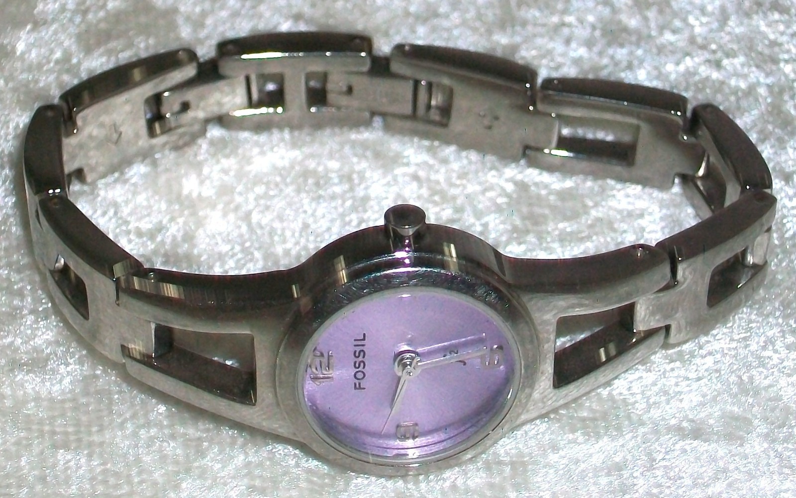 Vintage Fossil F2 Stainless Steel Lavender Purple Bracelet Wristwatch ES-9379