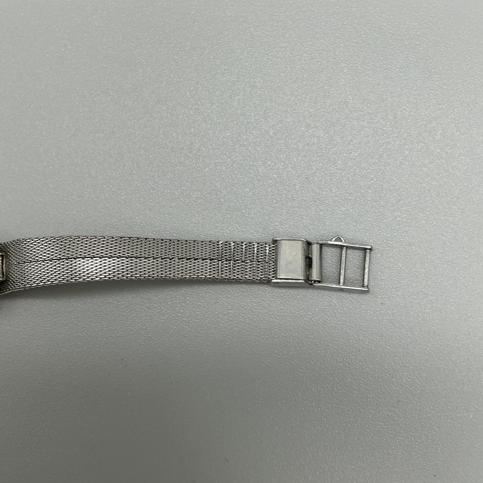 Vintage Seiko Womens Watch 16mm Silver Tone Stainless Mesh Band Manual Wind