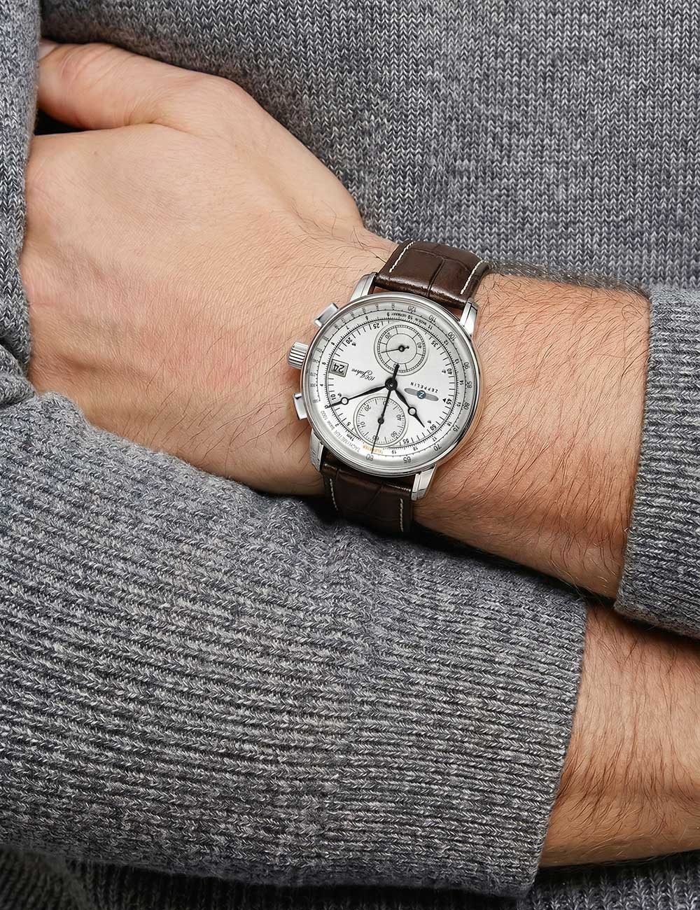 Zeppelin 8670-1 100 years Chronograph Mens Watch 43mm 5ATM