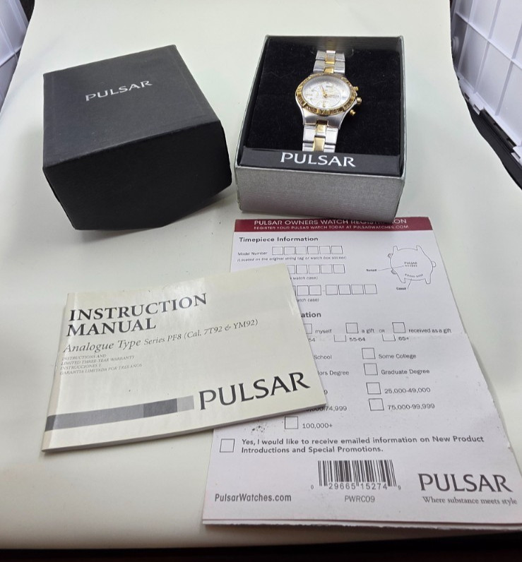 “Pulsar Chronograph YM92-X123 Two-Tone Watch – FULL KIT Box & Papers – New Batte