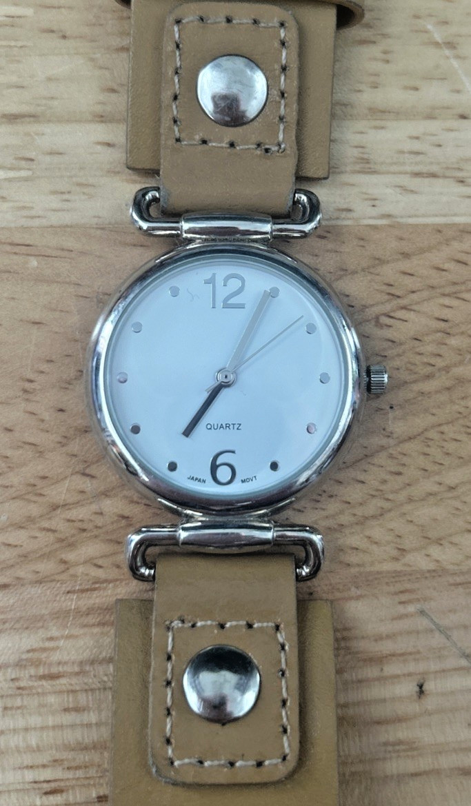 Unbranded 9” Silvertone Watch Light Brown Leather Band New Battery