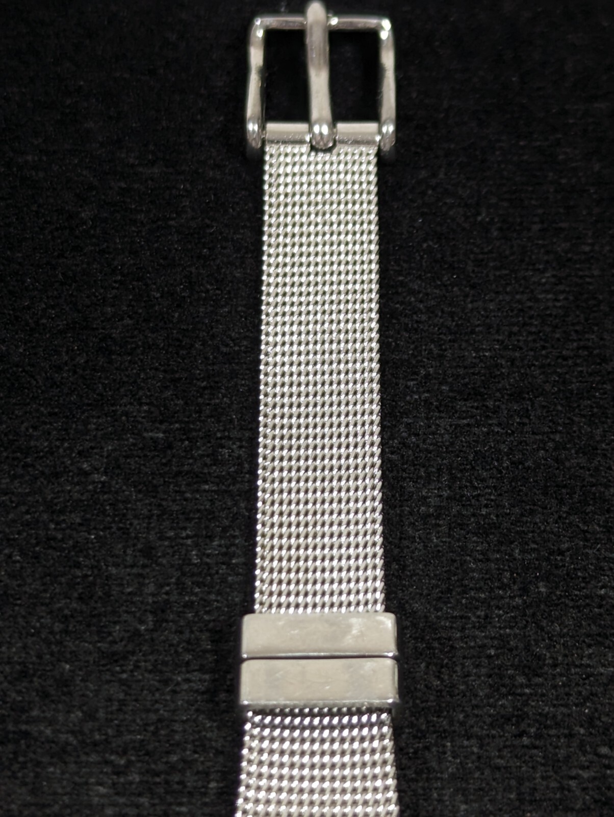 No Boundaries Womans Blue Purple Round Silver Tone Case Mesh Band Watch