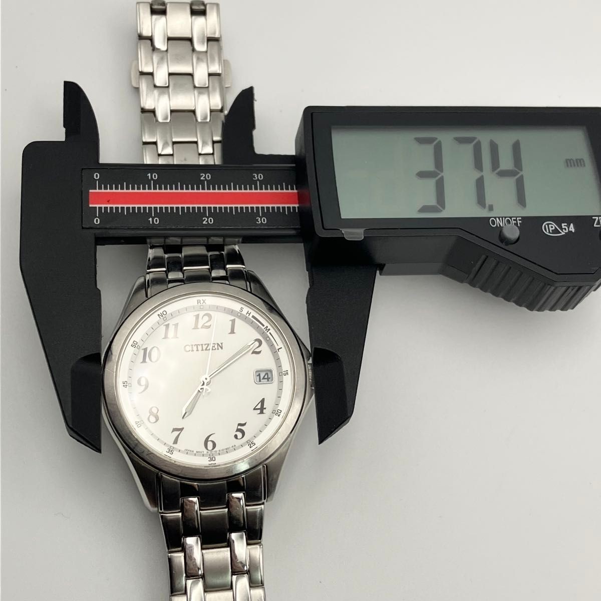 Working Condition CITIZEN Radio Solar H110 White Dial Metal Band Men’s Wristwatc