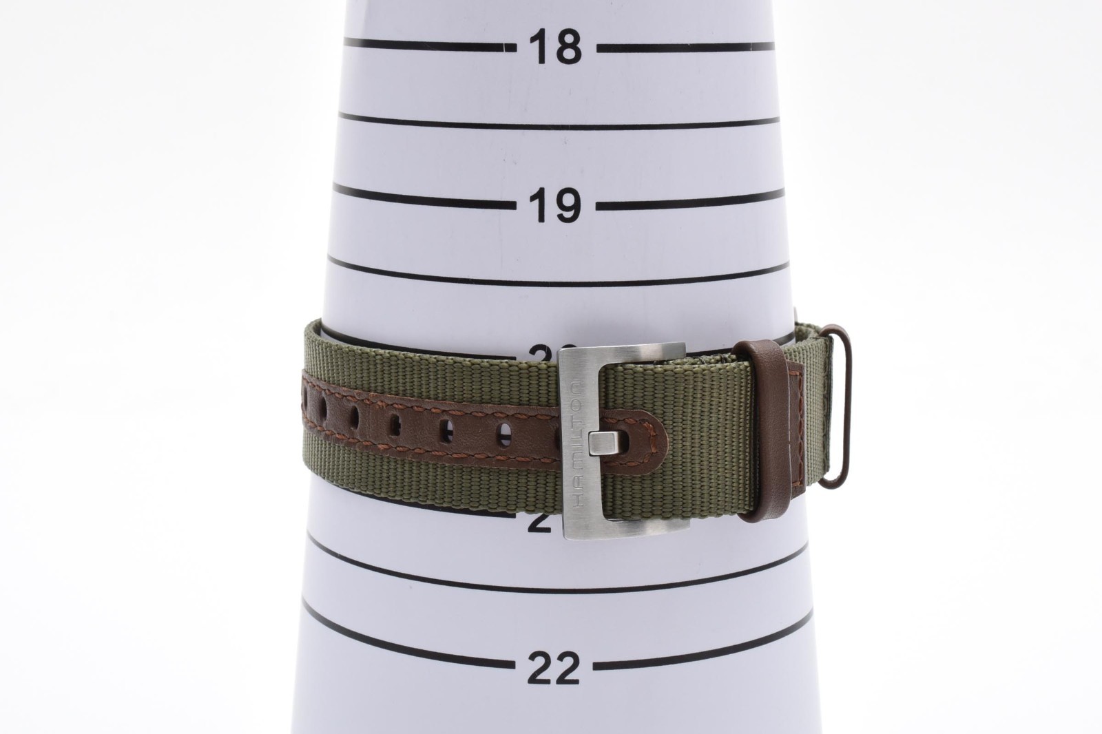 HAMILTON Khaki Field Mechanical 38mm Black Dial Full Set Box & Extra Strap