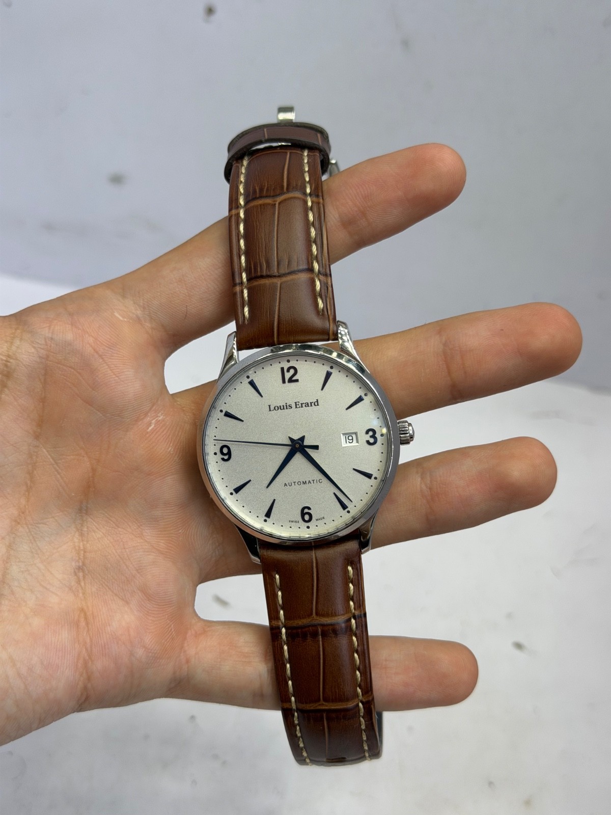 Louis Erard Automatic Swiss Made Men’s Watch Silver Dial Date Leather Strap