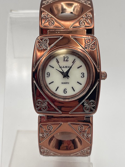 Vintage Watch, Narmi Rose Gold Gloss Finished, Works, New battery, No flaws, NOS